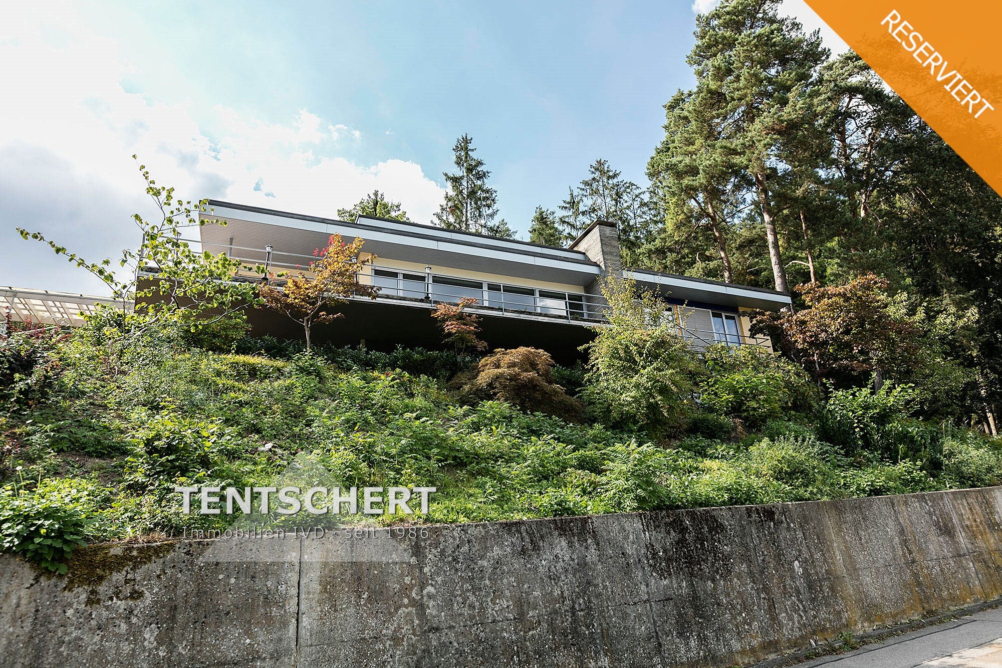 Tentschert Immobilien GmbH & Co. KG - Immobilienangebot - 89601 Schelklingen - Schelklingen - Einfamilienhaus - Repräsentatives Wohnhaus mit traumhaftem Ausblick