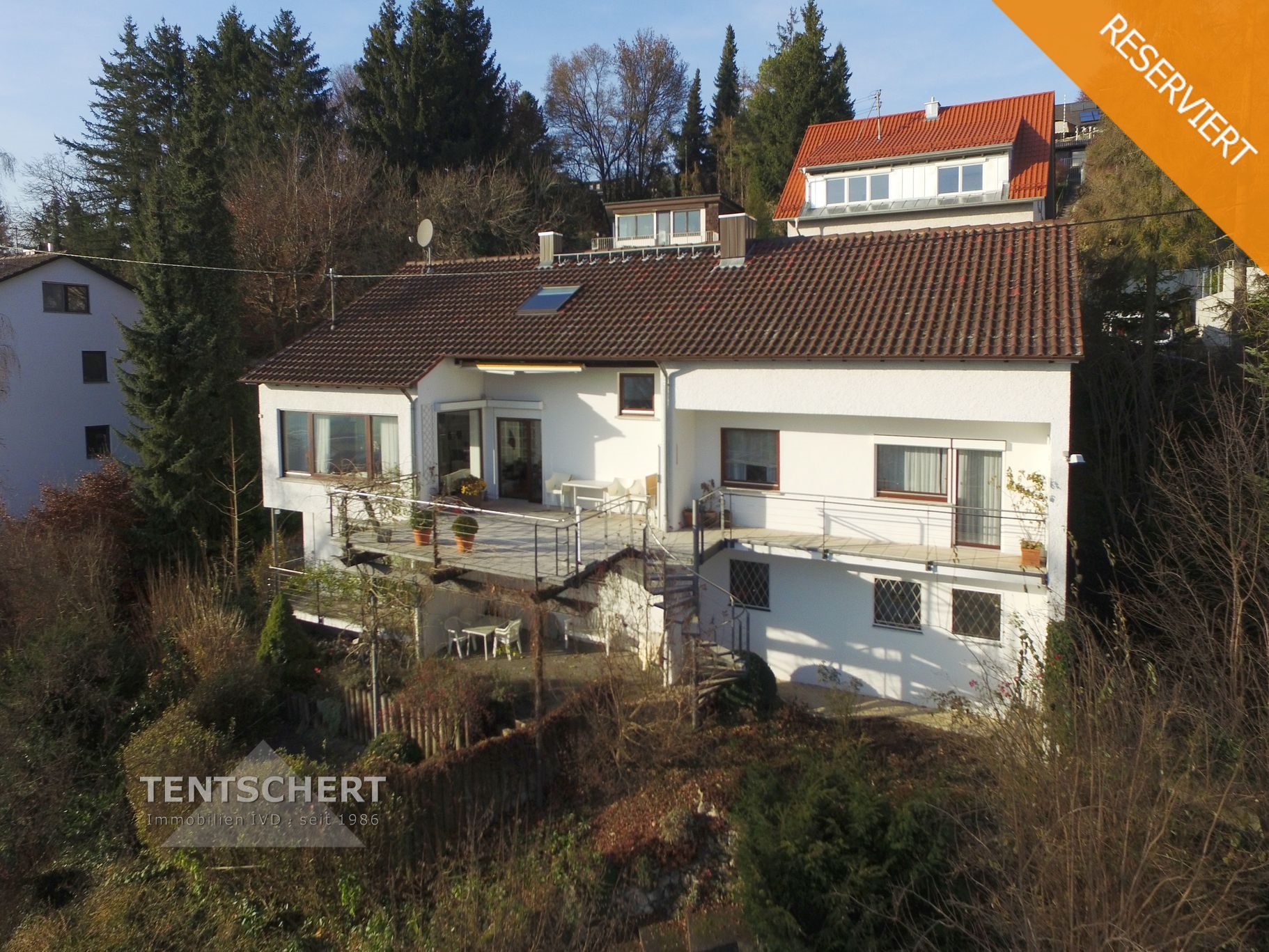 Tentschert Immobilien GmbH & Co. KG - Immobilienangebot - 89275 Elchingen - Elchingen - Einfamilienhaus mit Einliegerwohnung - Wohnhaus am sonnigen Südhang mit gigantischem Weitblick