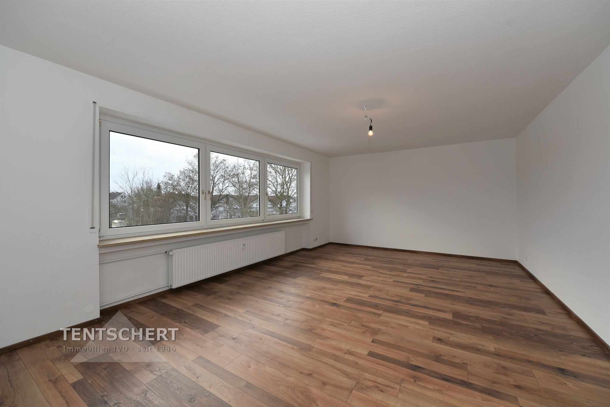 Tentschert Immobilien GmbH & Co. KG - Immobilienangebot - 89278 Nersingen - Nersingen - Wohnungen - Renovierte 4-Zimmer-Wohnung im Zentrum - PROVISIONSFREI