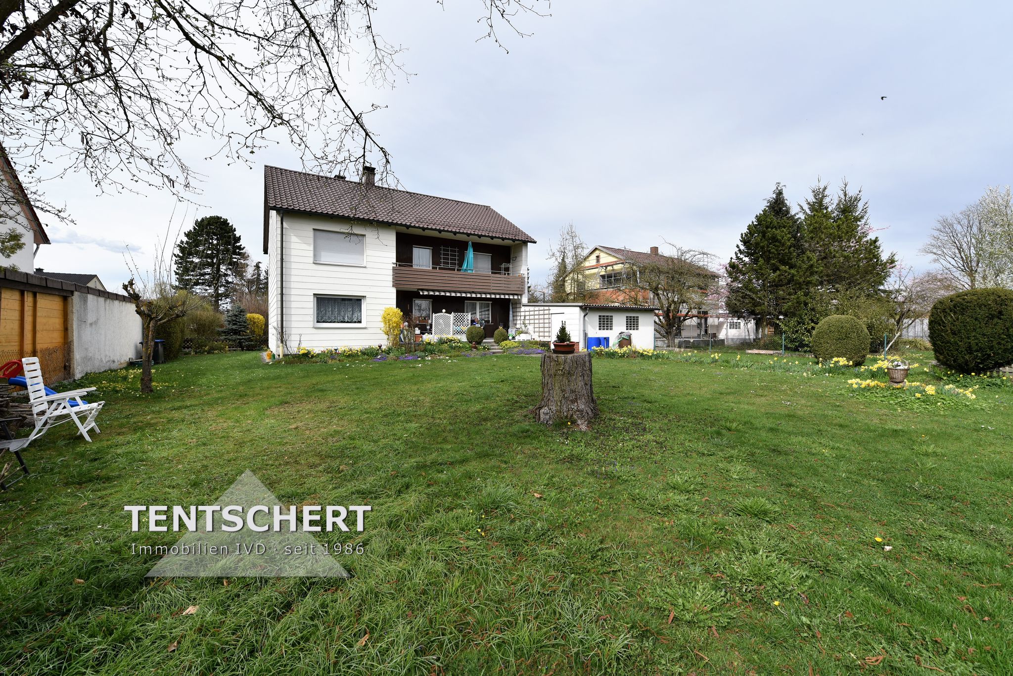 Tentschert Immobilien GmbH & Co. KG - Immobilienangebot - 89231 Neu-Ulm - Ludwigsfeld - Zweifamilienhaus - Schönes Zweifamilienhaus in ruhiger Lage - PROVISIONSFREI