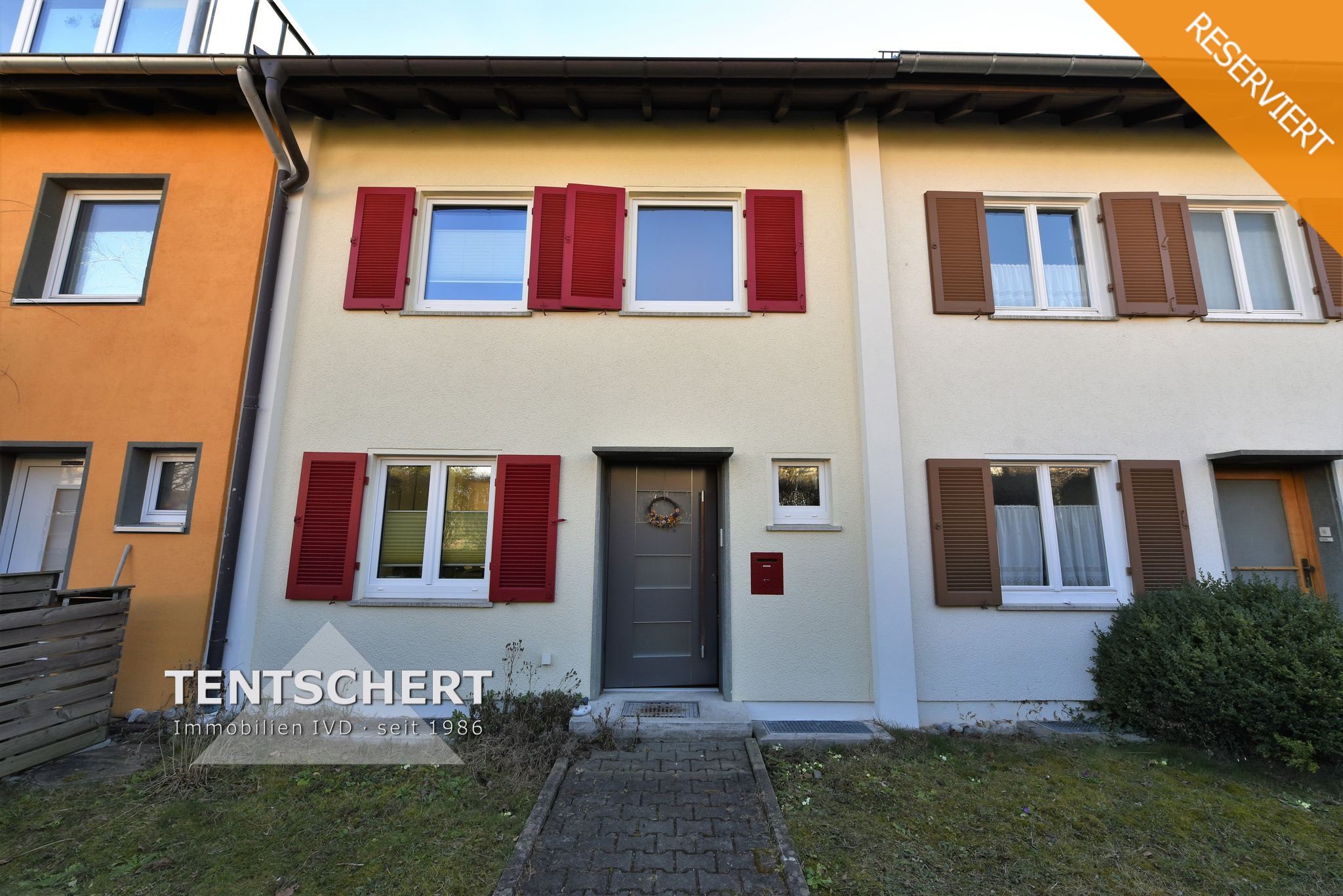 Tentschert Immobilien GmbH & Co. KG - Immobilienangebot - 89075 Ulm - Eselsberg - Reihenhaus - Hochwertig saniertes RMH mit besonderem Charme