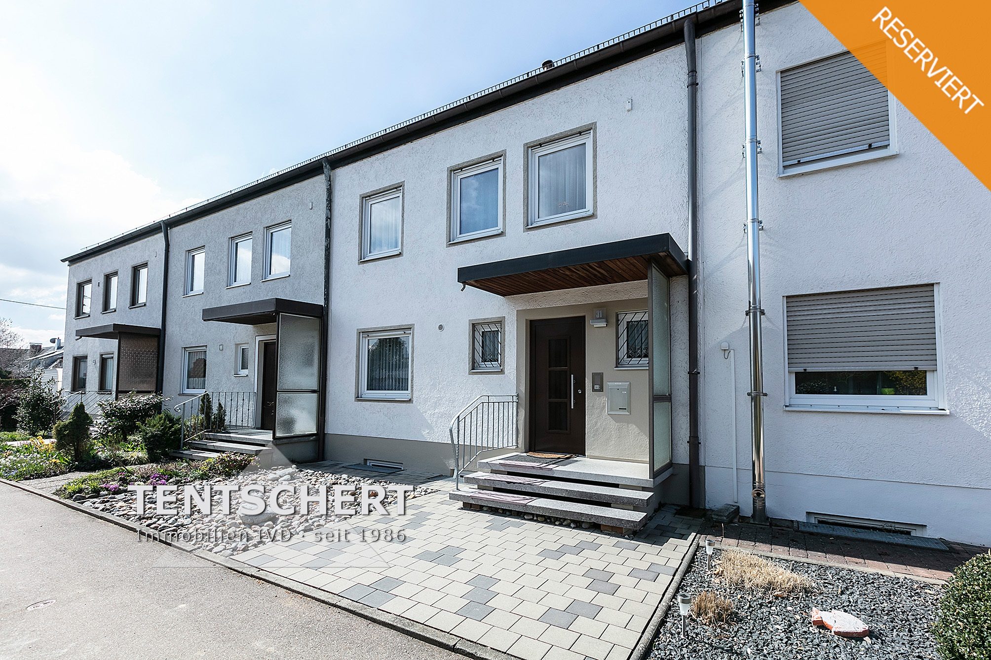 Tentschert Immobilien GmbH & Co. KG - Immobilienangebot - 89231 Neu-Ulm - Ludwigsfeld - Reihenhaus - Raumwunder! Platz für die ganze Familie *Provisionsfrei*