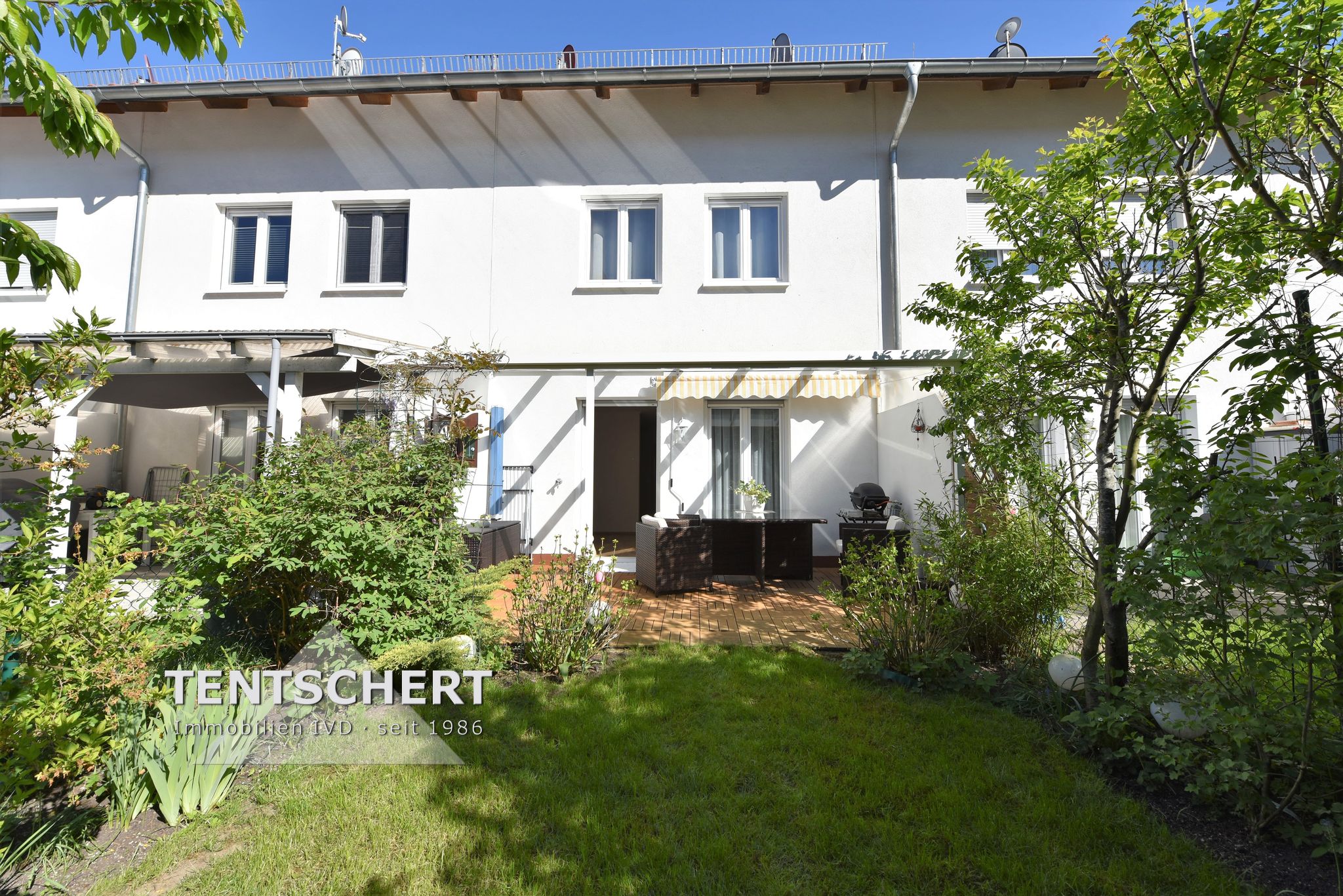 001KurzGebäudeansicht Tentschert Immobilien GmbH & Co. KG - Immobilienangebot - 89278 Nersingen - Nersingen - Reihenhaus - Gepflegtes Reihenmittelhaus