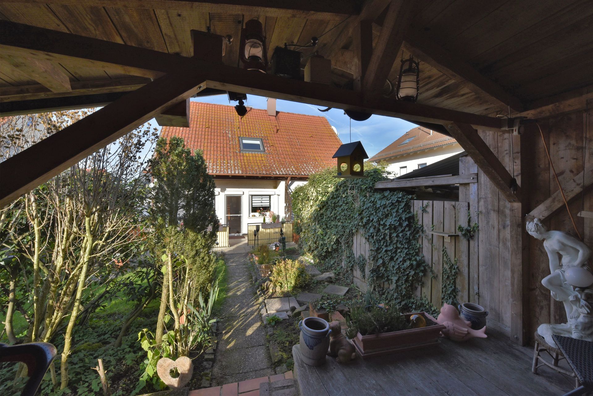Tentschert Immobilien GmbH & Co. KG - Immobilienangebot - 73434 Aalen - Fachsenfeld - Zweifamilienhaus - Kuschelig Wohnen mit kleinem Garten vor Ihrer Tür *PROVISIONSFREI *