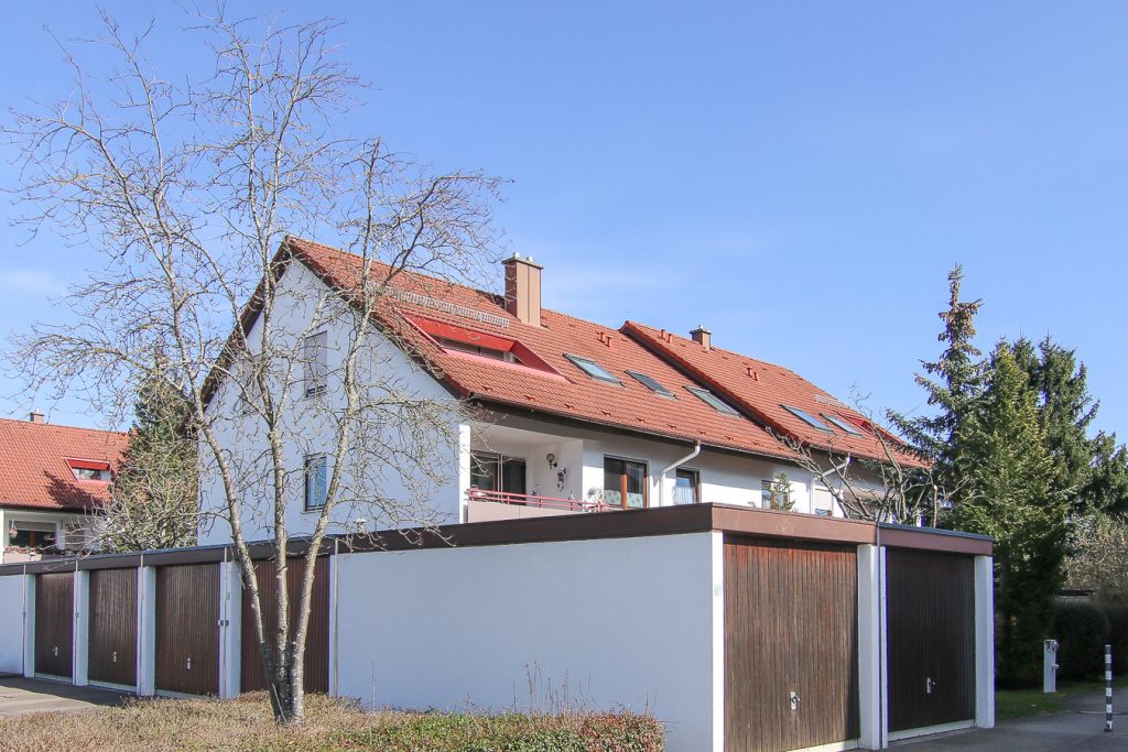 Tentschert Immobilien GmbH & Co. KG - Immobilienangebot - 89250 Senden - Senden - Dachgeschosswohnung - Sonnige 3-Zi.-DG-Whg. mit Dachloggia & Garage