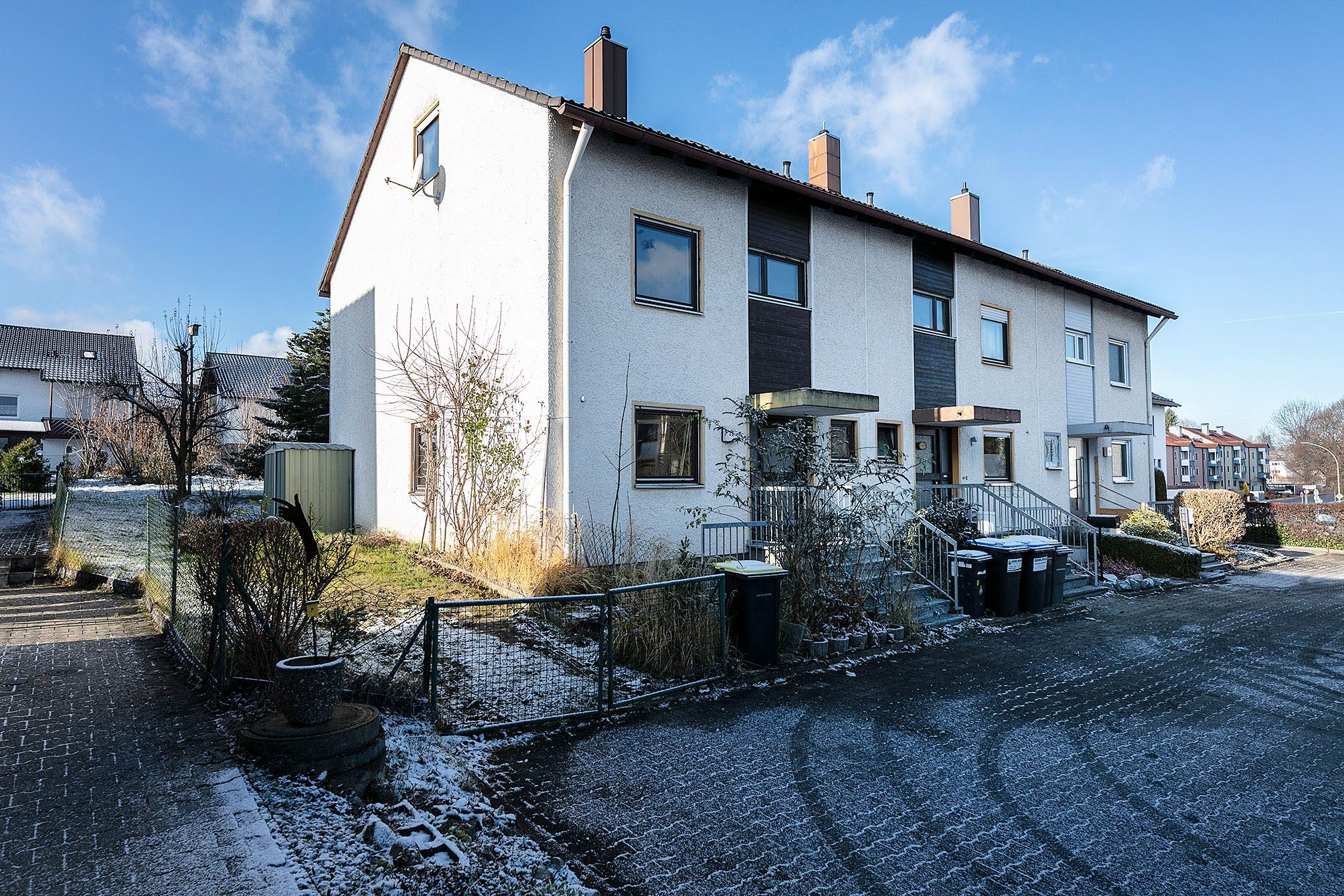 Tentschert Immobilien GmbH & Co. KG - Immobilienangebot - 86381 Krumbach - Krumbach - Reiheneckhaus - Sanierungsbedürftiges Reiheneckhaus mit viel Potential
