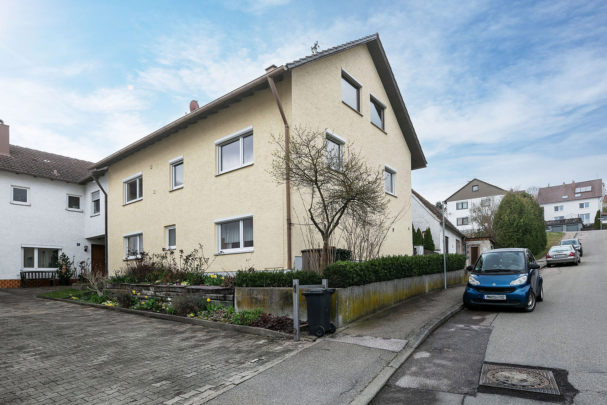 Tentschert Immobilien GmbH & Co. KG - Immobilienangebot - 89275 Elchingen - Elchingen - Häuser - - Genügend Platz für Ihre Wünsche - Zweifamilienhaus in Unterelchingen