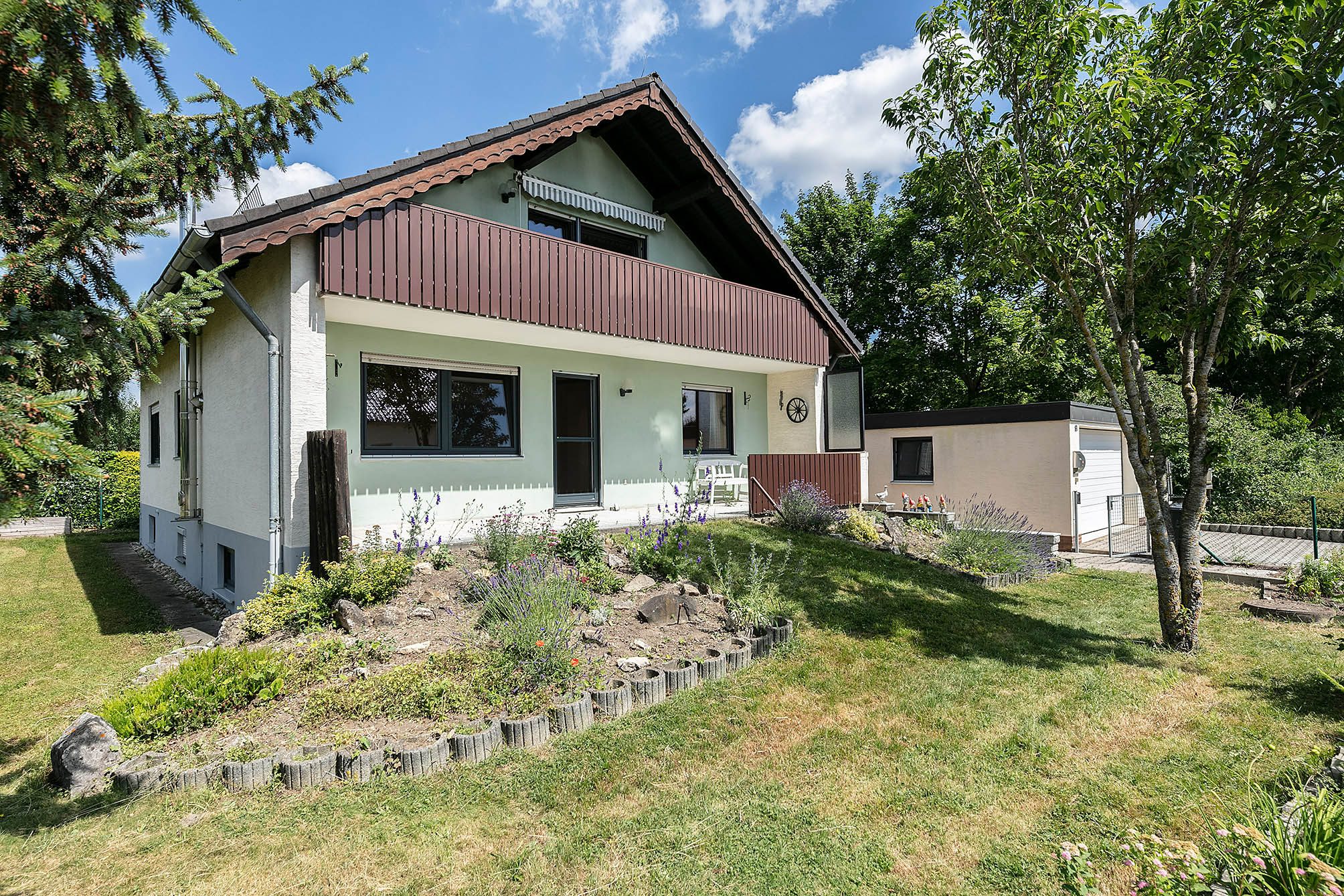 Tentschert Immobilien GmbH & Co. KG - Immobilienangebot - 89233 Neu-Ulm - Gerlenhofen - Einfamilienhaus mit Einliegerwohnung - Liebe auf den ersten Blick!