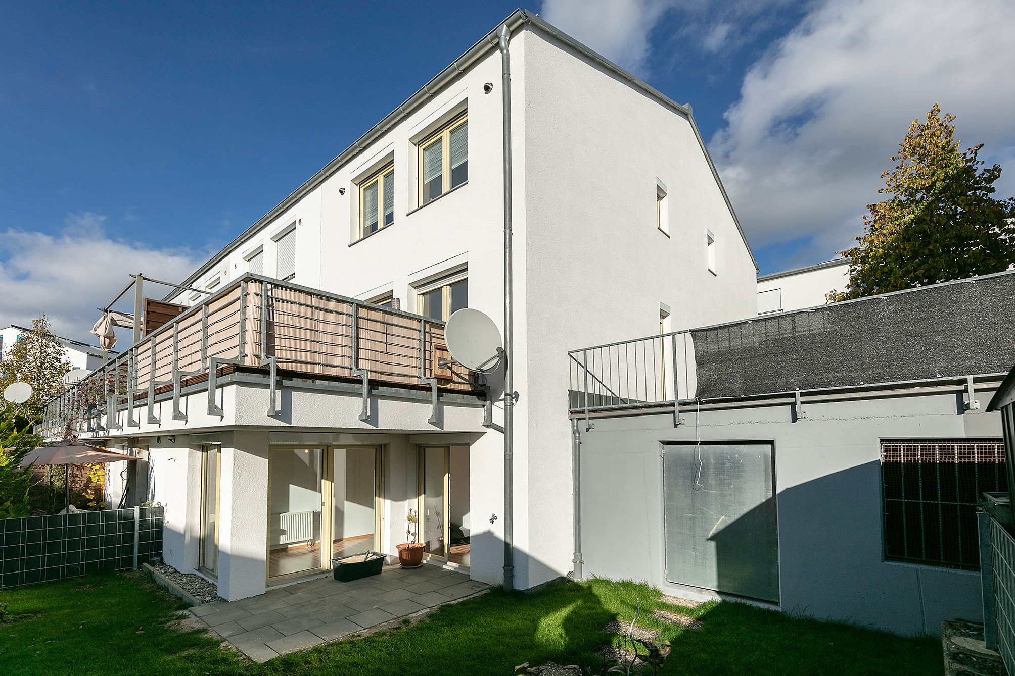 Tentschert Immobilien GmbH & Co. KG - Immobilienangebot - 89075 Ulm - Böfingen - Reiheneckhaus - Modernes Reiheneckhaus wartet auf Ihren Einzug...