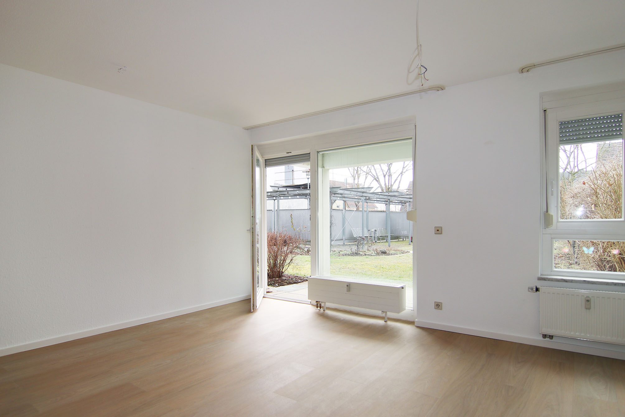 Tentschert Immobilien GmbH & Co. KG - Immobilienangebot - 89601 Schelklingen - Schelklingen - Wohnungen - Frisch modernisiert: 2-Zimmer im Seniorenwohnen - mit EBK, Terrasse und Stellplatz