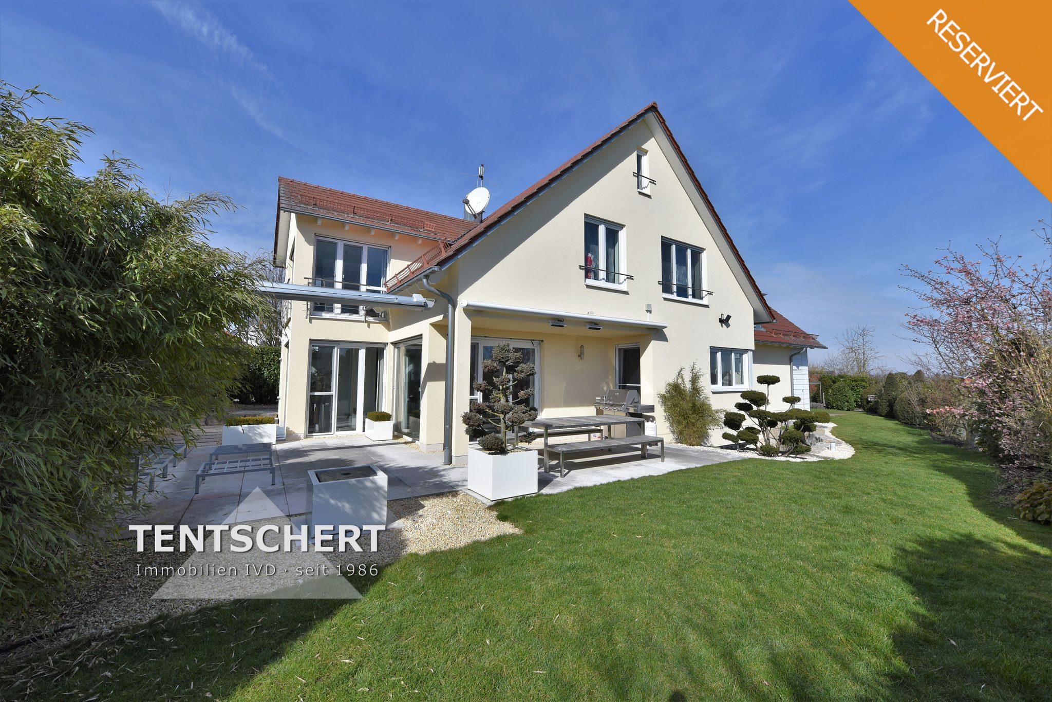 Tentschert Immobilien GmbH & Co. KG - Immobilienangebot - 89081 Ulm - Jungingen - Einfamilienhaus - Modernes Traumhaus in Uni-Nähe - Provisionsfrei!