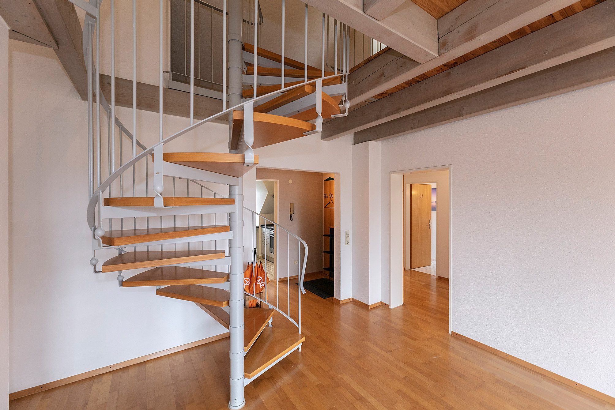 Tentschert Immobilien GmbH & Co. KG - Immobilienangebot - 89231 Neu-Ulm - Mitte - Wohnungen - Tolle 4-Zi.-Maisonette-Wohnung mit Dachstudio