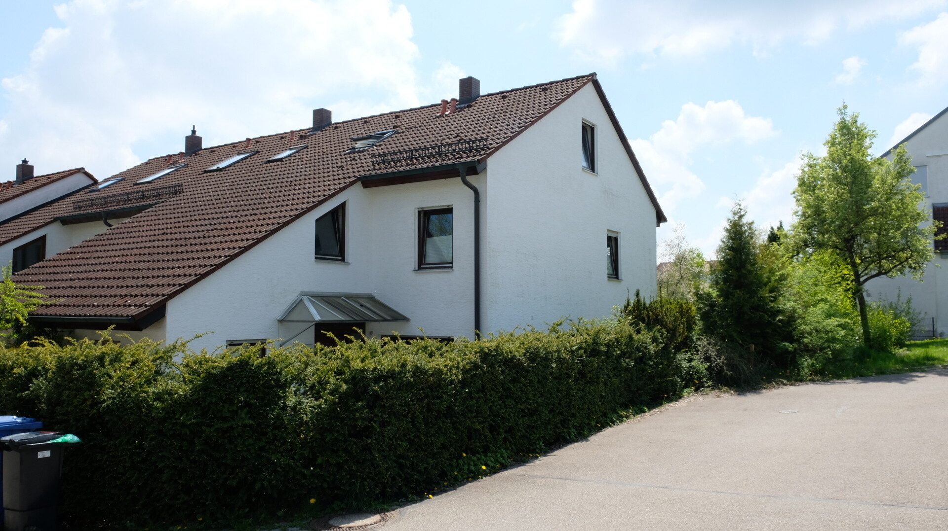 Immobilienangebot - Ulm - Alle - ++ Familienfreundliches Reiheneckhaus ++