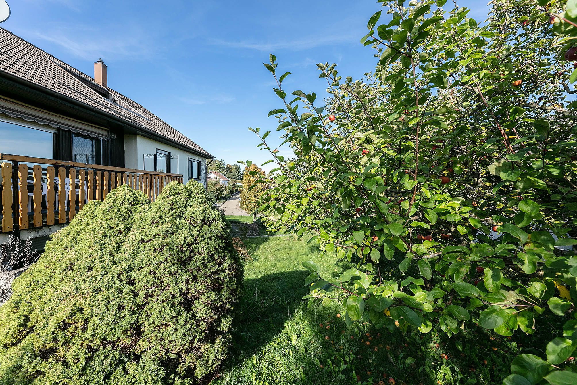 Tentschert Immobilien GmbH & Co. KG - Immobilienangebot - 89275 Elchingen - Landkreis Neu-Ulm - Einfamilienhaus mit Einliegerwohnung - - Großes Potenzial - viel Platz auf 3 Ebenen
