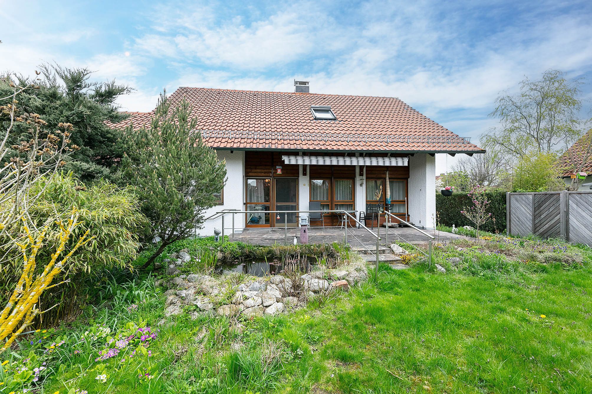 Tentschert Immobilien GmbH & Co. KG - Immobilienangebot - 89231 Neu-Ulm - Ludwigsfeld - Einfamilienhaus - Gepflegtes EFH in ruhiger Lage mit Erbbaurecht (PROVISIONSFREI)