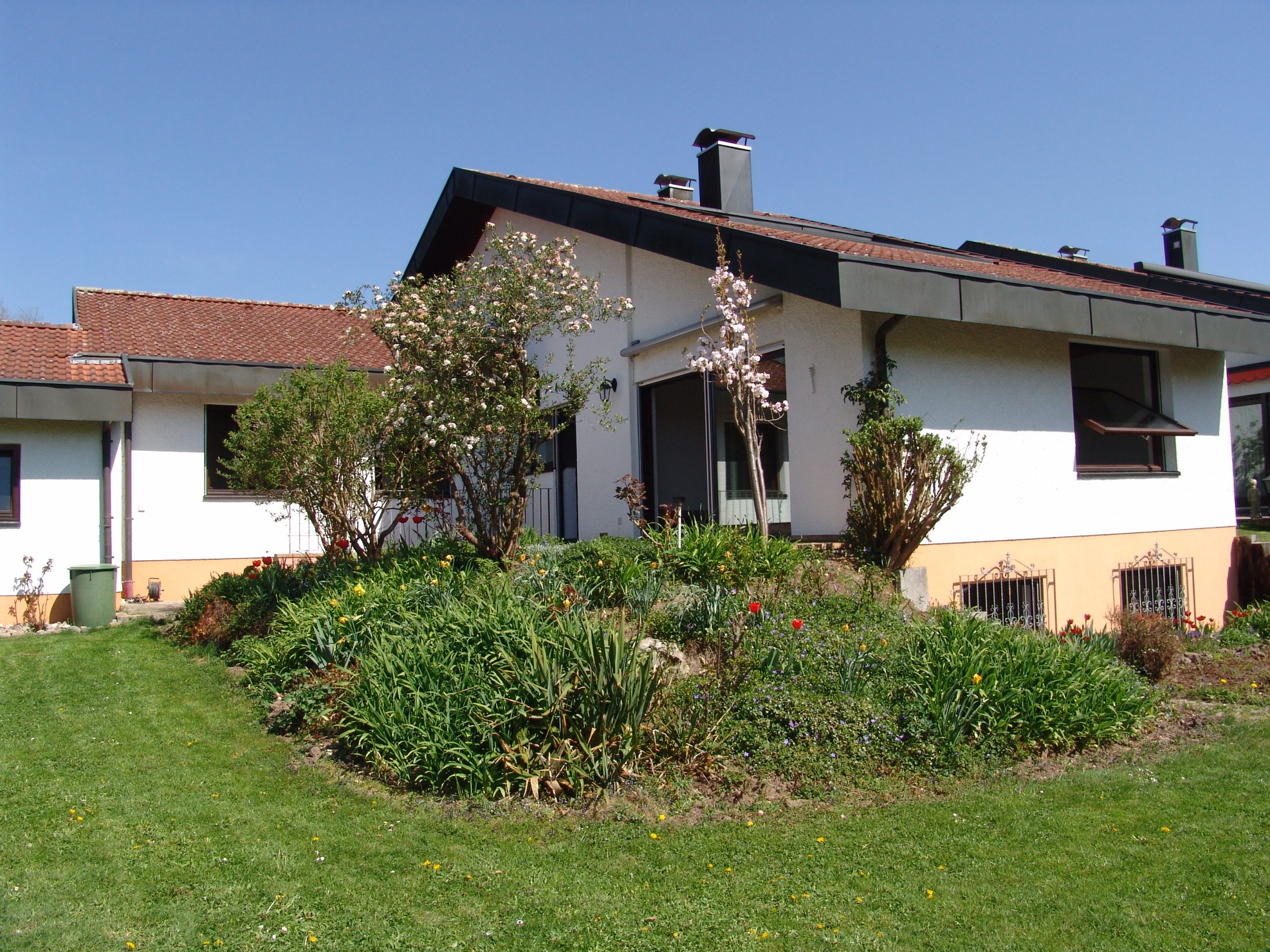 Tentschert Immobilien GmbH & Co. KG - Immobilienangebot - 89075 Ulm - Böfingen - Reiheneckhaus - ++ Gartenhofendhaus mit Blick ins Grüne ++