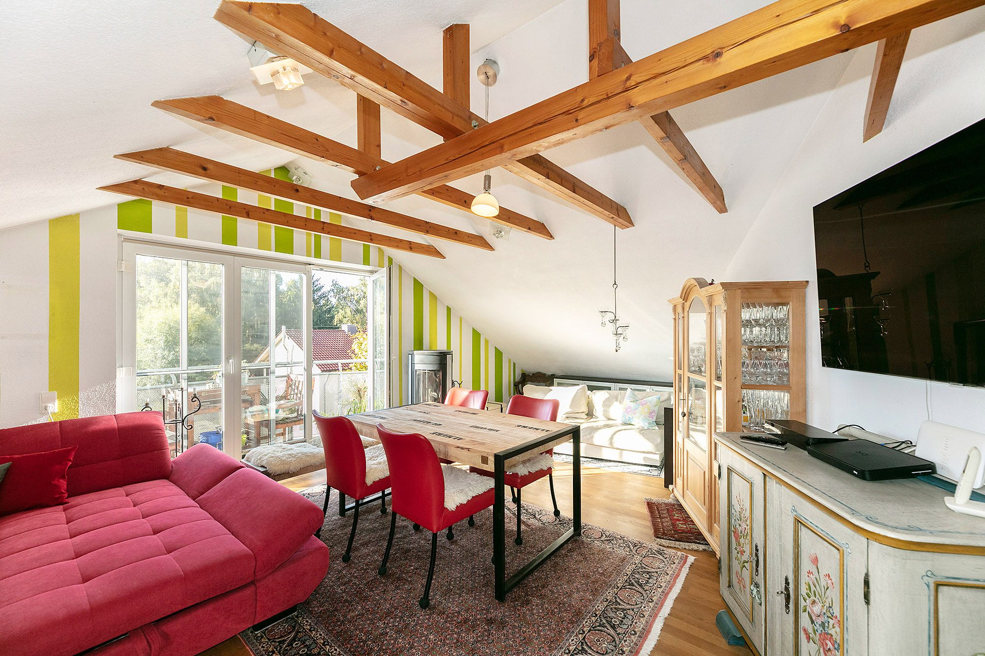Tentschert Immobilien GmbH & Co. KG - Immobilienangebot - 89250 Senden - Senden - Dachgeschosswohnung - Dachwohnung mit Charme und Aussicht!