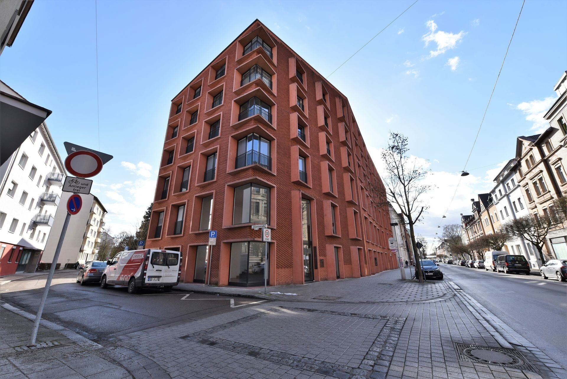 Immobilienangebot - Neu-Ulm - Alle - Neu-Ulm zu Ihren Füßen - Stadtwohnung der Extraklasse -