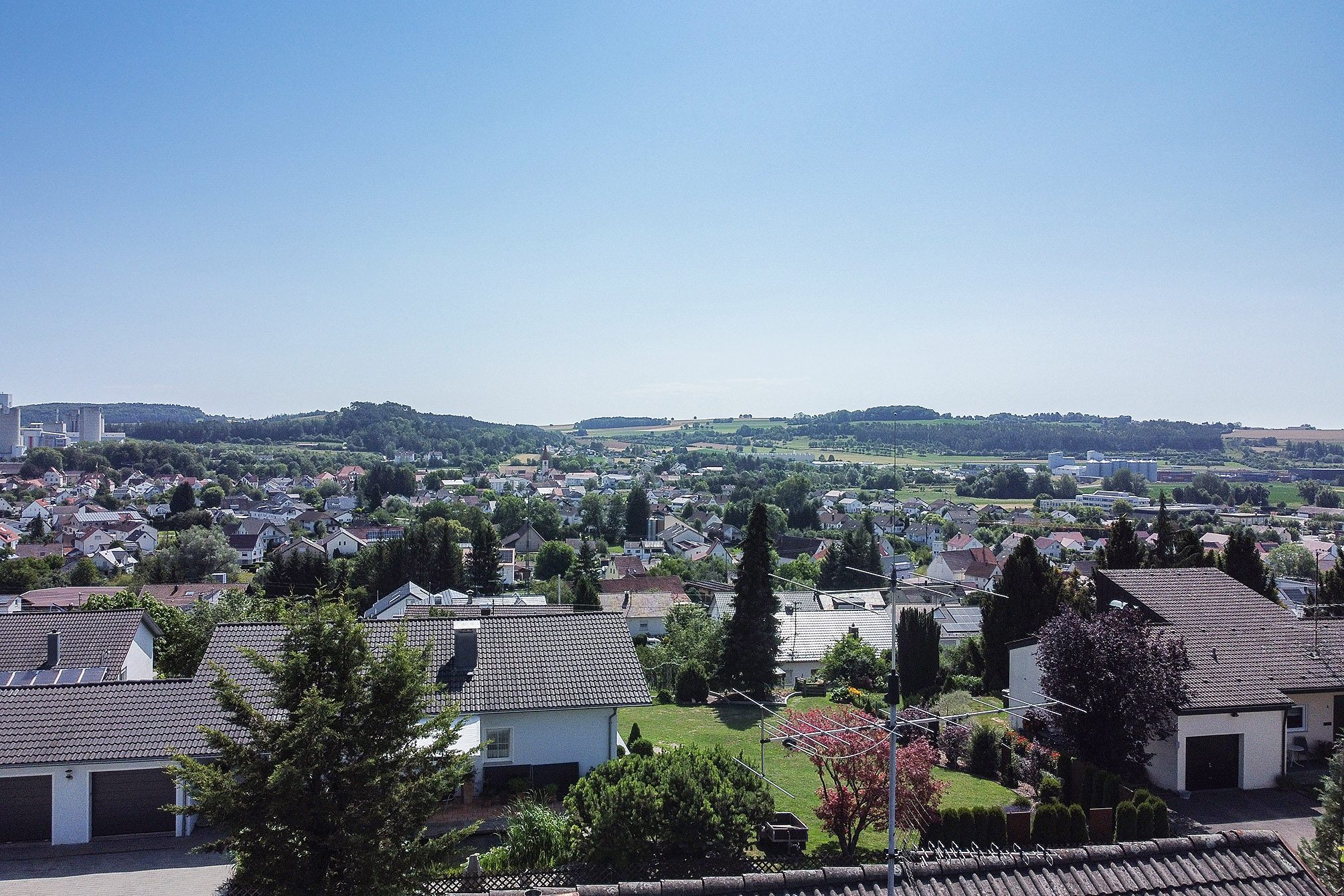 Tentschert Immobilien GmbH & Co. KG - Immobilienangebot - 89604 Allmendingen - Allmendingen - Einfamilienhaus mit Einliegerwohnung - Sicherlich kein Haus wie viele andere... und auch Provisionsfrei!