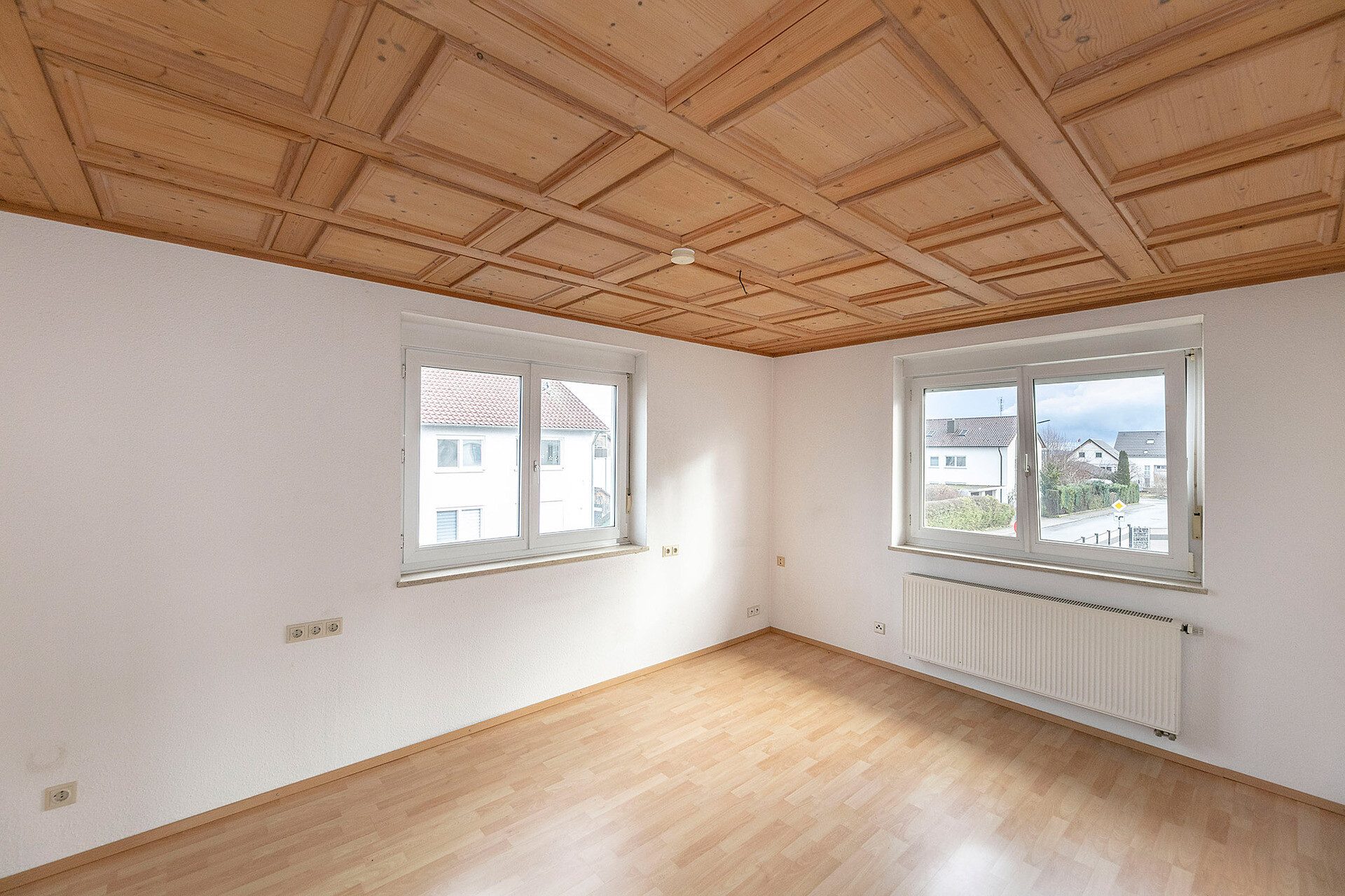 Immobilienangebot - Öpfingen - Alle - Große Wohnung mit viel Platz - 
Garage, Garten, Balkon und Dachterrasse
