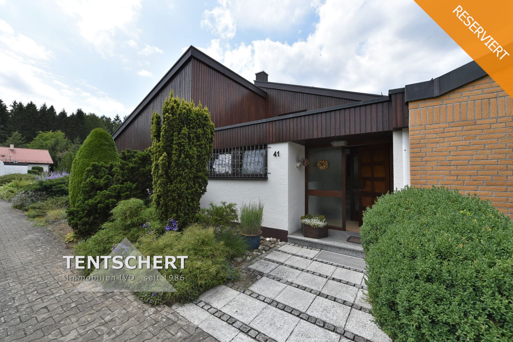 Tentschert Immobilien GmbH & Co. KG - Immobilienangebot - 89079 Ulm - Wiblingen - Einfamilienhaus - Top-Gepflegtes Kettenhaus in Split-Level Bauweise