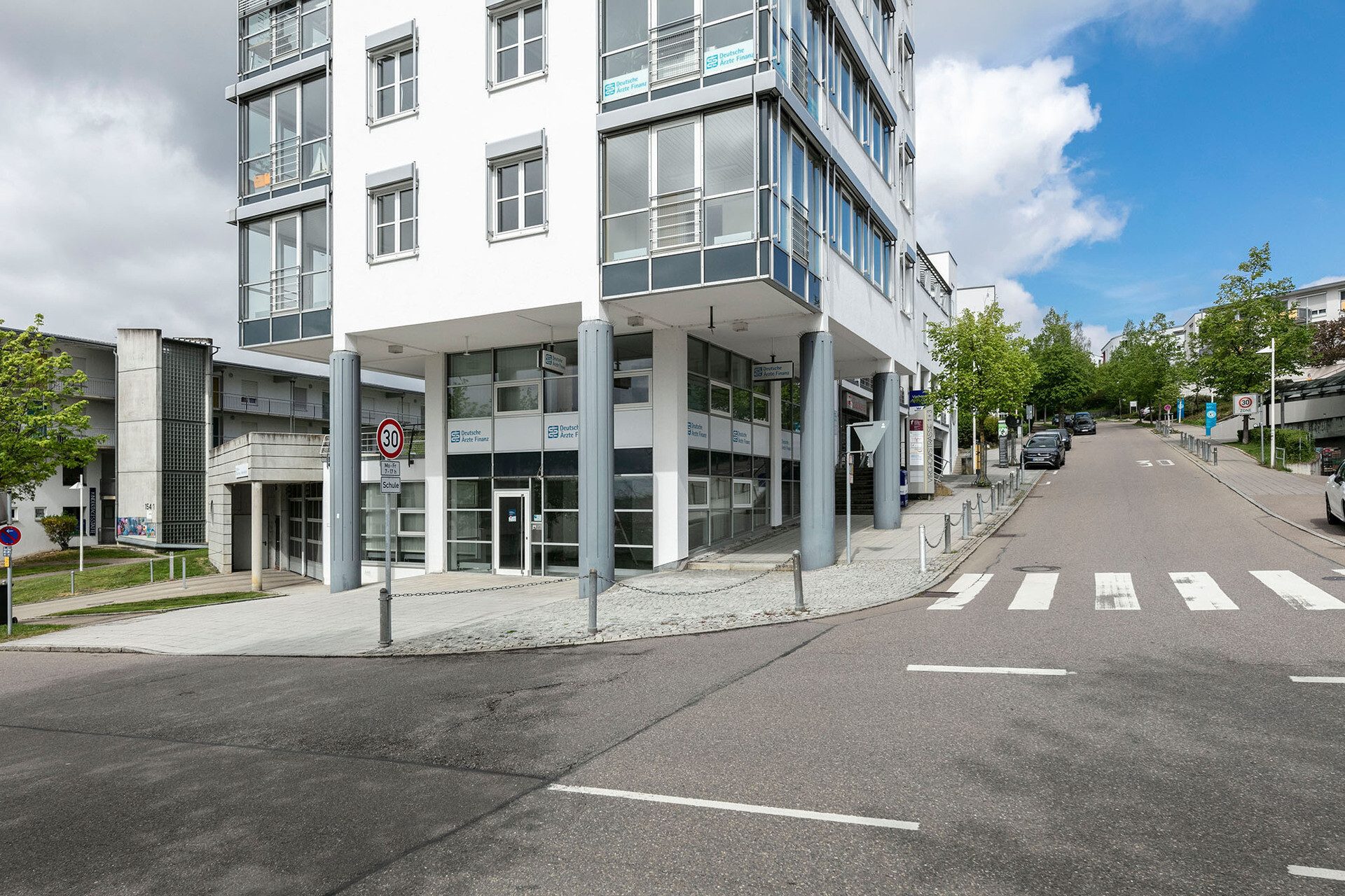 Immobilienangebot - Ulm - Alle - Modernes EG-Büro (Praxis) am Ulmer Eselsberg