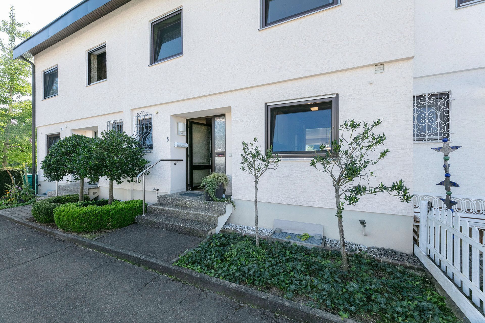 Immobilienangebot - Neu-Ulm - Alle - - Gepflegtes RMH mit viel Platz für die Familie -