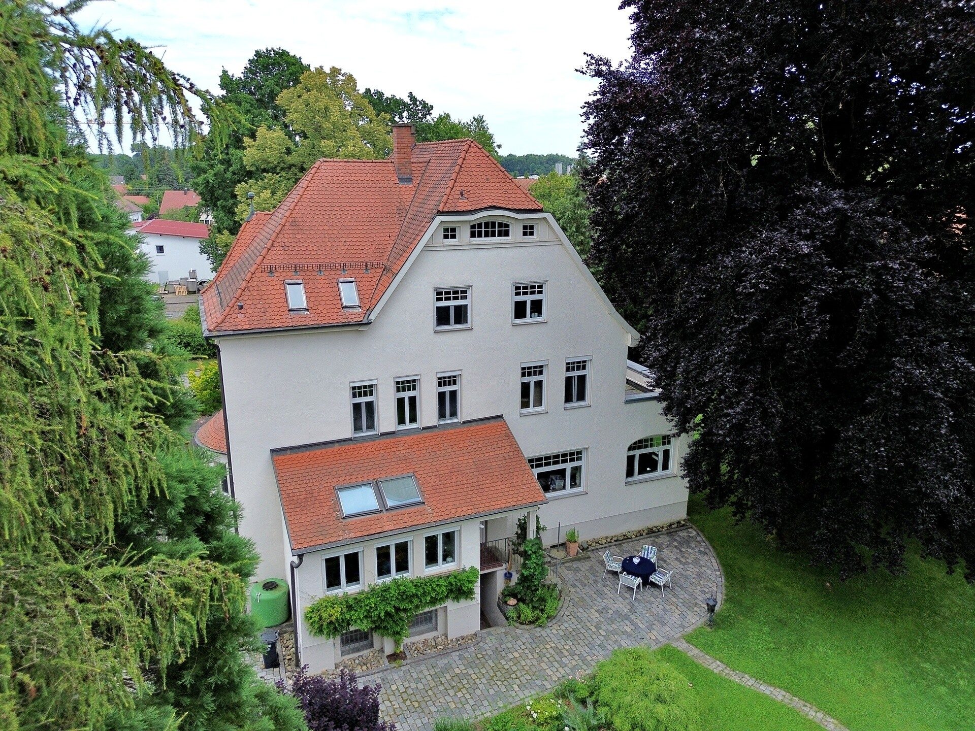 Immobilienangebot - Dietenheim - Alle - Traumhafte Stadtvilla mit Weitblick - eine seltene Gelegenheit in herrschaftlichem Ambiente