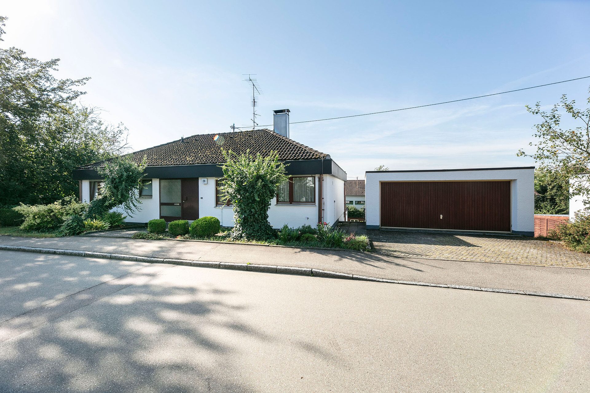 Immobilienangebot - Ballendorf - Alle - - Idyllisch Leben in Ballendorf - EFH mit Doppelgarage und schönem Garten