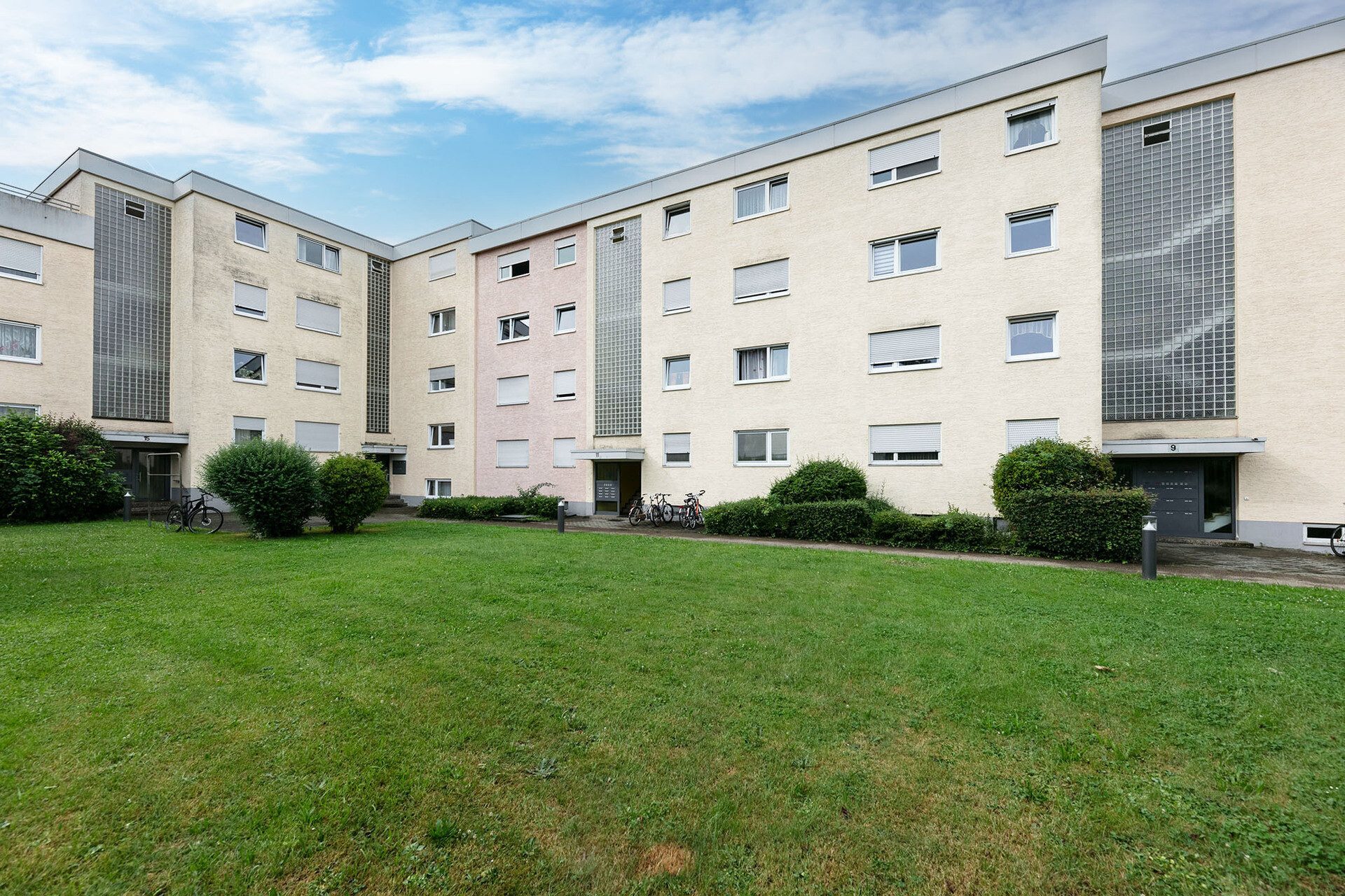 Immobilienangebot - Neu Ulm - Alle - Ideal für Pendler und Kapitalanleger: 1-Zimmer-Apartment mit Balkon