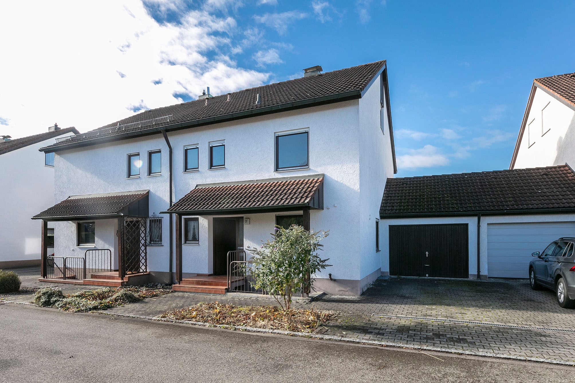 Tentschert Immobilien GmbH & Co. KG - Immobilienangebot - 89269 Vöhringen - Vöhringen - Doppelhaushälfte - DHH mit Ausbaupotenzial in attraktiver, ruhiger Lage