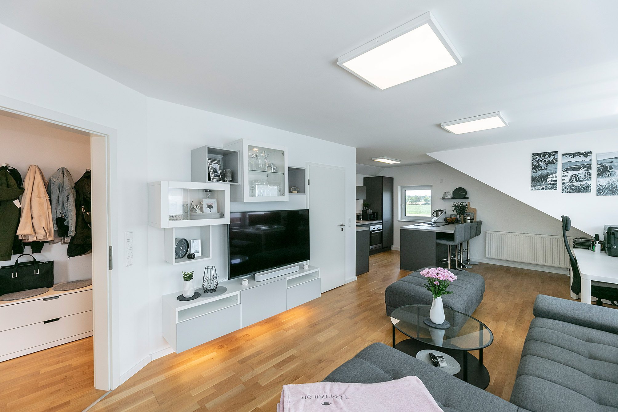Tentschert Immobilien GmbH & Co. KG - Immobilienangebot - 89079 Ulm - Gögglingen - Wohnungen - - Traumwohnung mit Loggia - kernsanierte 2-Zimmer Wohnung in Ulm-Gögglingen