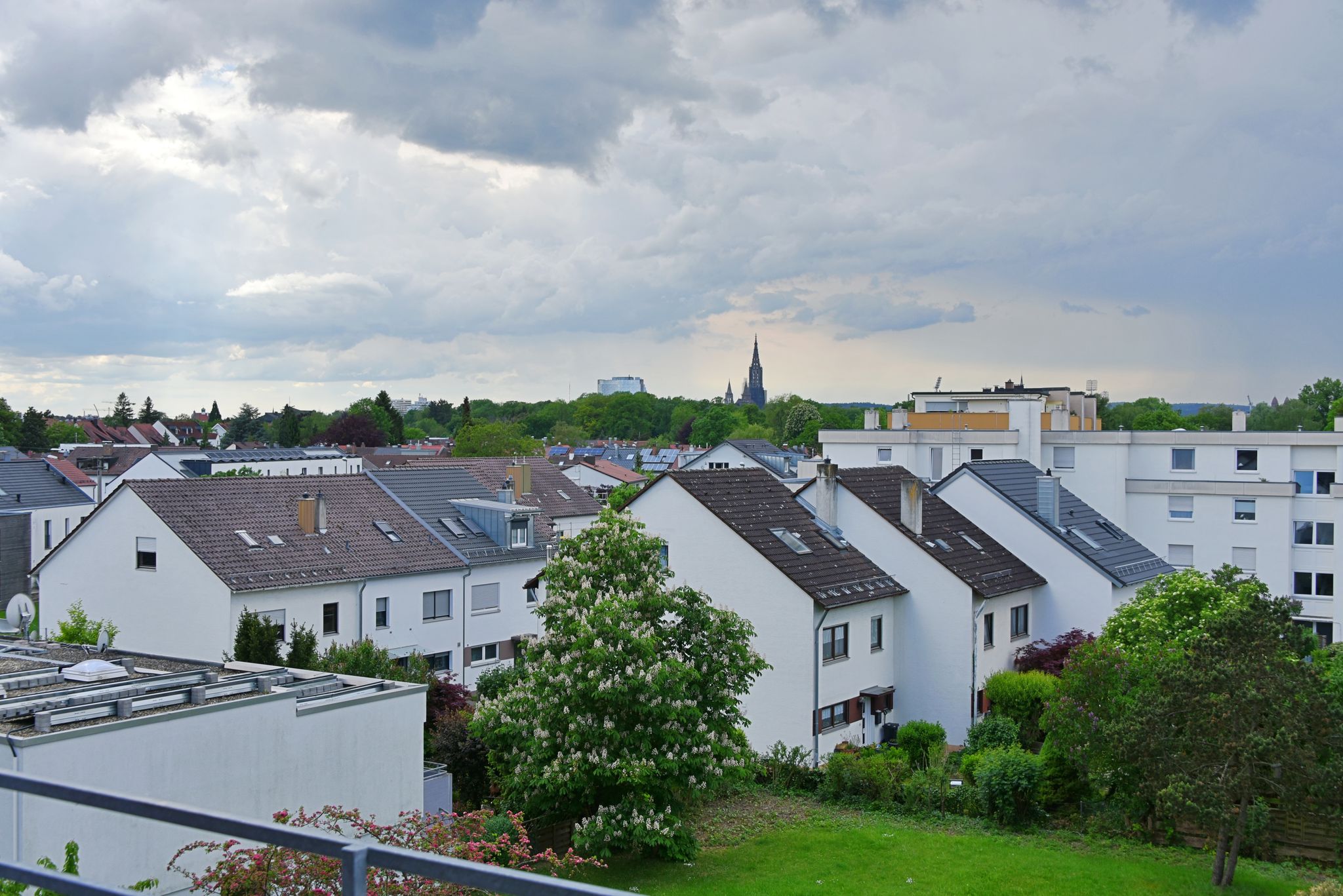 Tentschert Immobilien GmbH & Co. KG - Immobilienangebot - 89231 Neu-Ulm - Offenhausen - Wohnungen - 3-Zimmer-Wohnung mit Münsterblick, sofort frei!