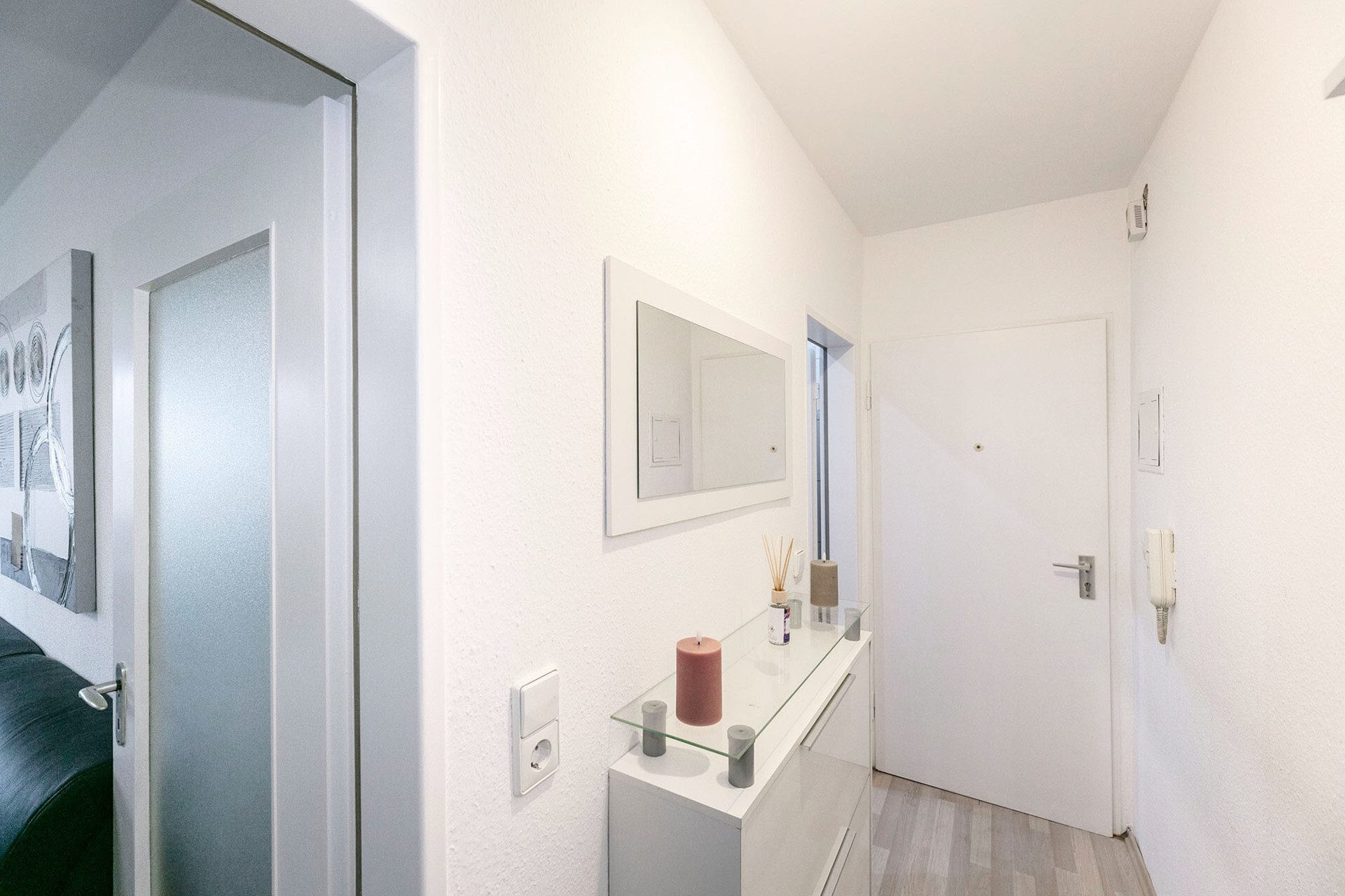 Immobilienangebot - Neu-Ulm - Alle - Modern möbliert und gut vermietet - sehr gute Kapitalanlage!