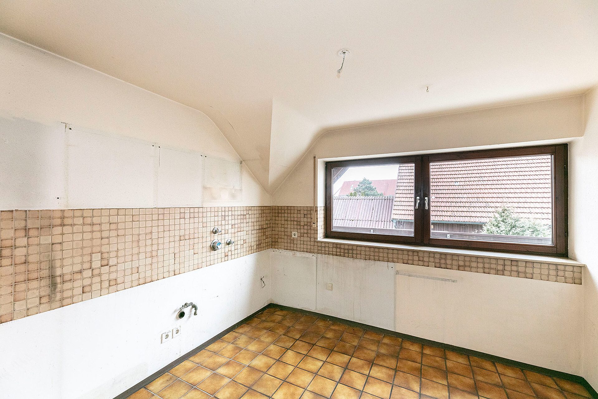 Immobilienangebot - Neu-Ulm / Pfuhl - Alle - Schicke Maisonette-Wohnung im Ortszentrum