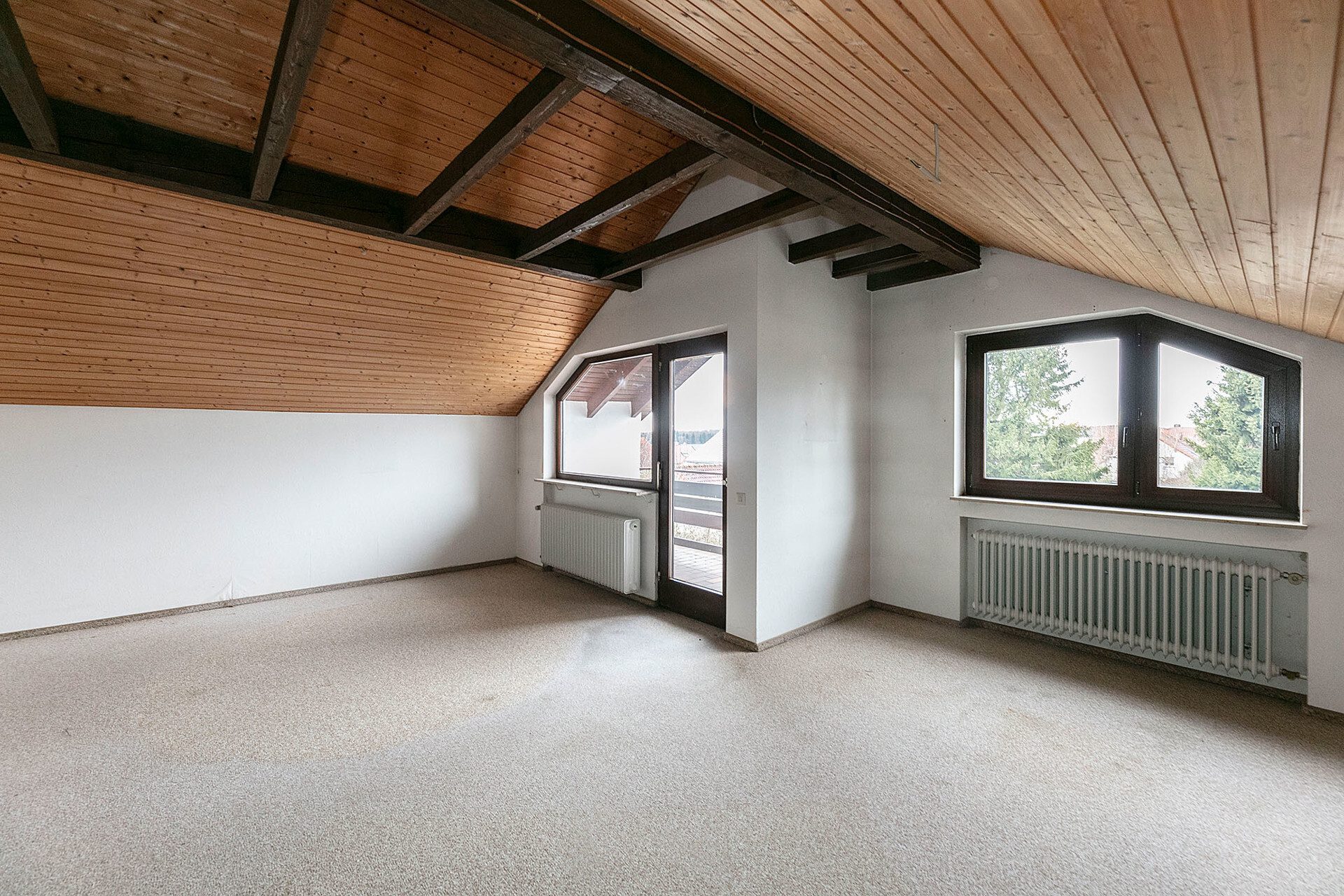 Immobilienangebot - Laichingen - Alle - Einfamilienhaus mit Einliegerbereich oder Praxis/Büro