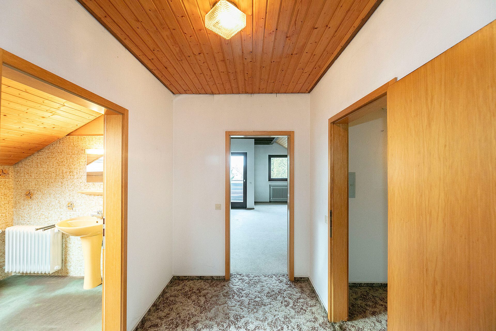Immobilienangebot - Laichingen - Alle - Einfamilienhaus mit Einliegerbereich oder Praxis/Büro