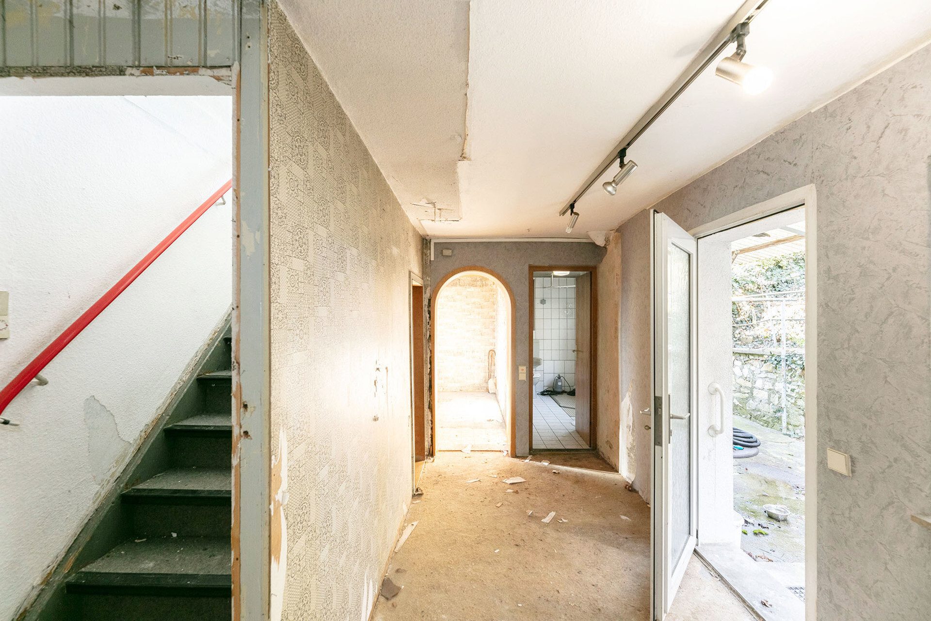 Immobilienangebot - Elchingen - Alle - - Handwerker gesucht - 
sanierungsbedürftiges EFH in Oberelchingen