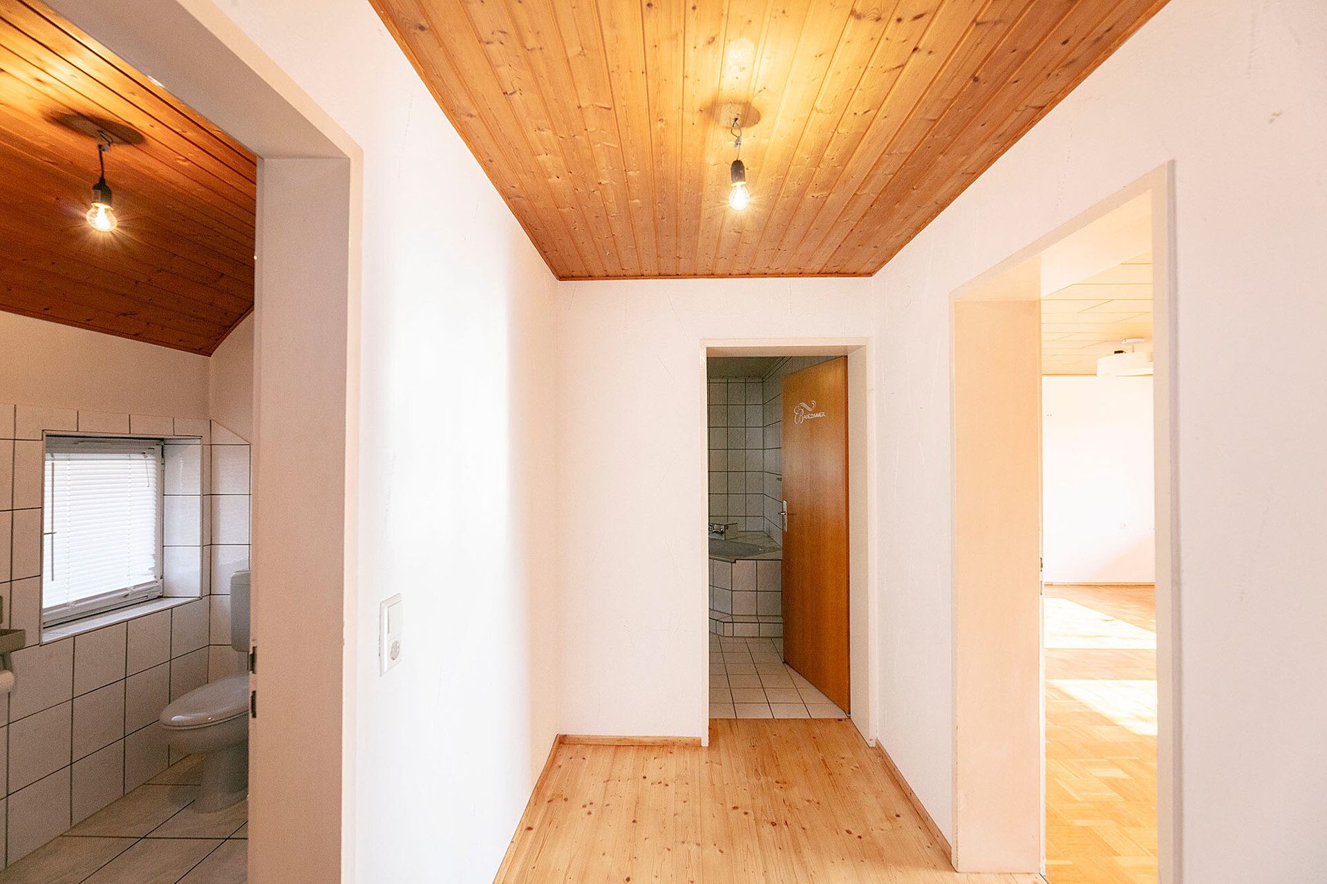 Immobilienangebot - Roggenburg - Alle - Reizendes Bauernhaus mit Scheune, Hof und zwei separaten Wohneinheiten