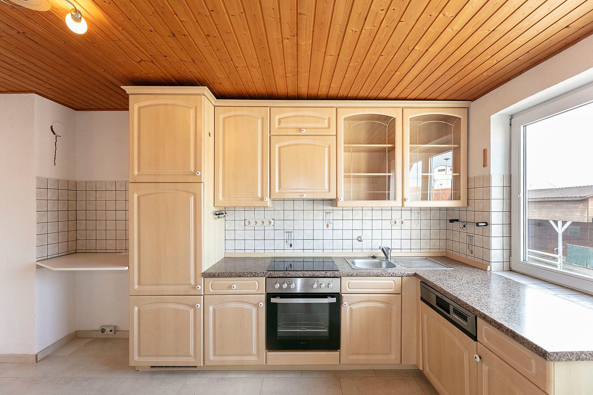 Immobilienangebot - Roggenburg - Alle - Reizendes Bauernhaus mit Scheune, Hof und zwei separaten Wohneinheiten