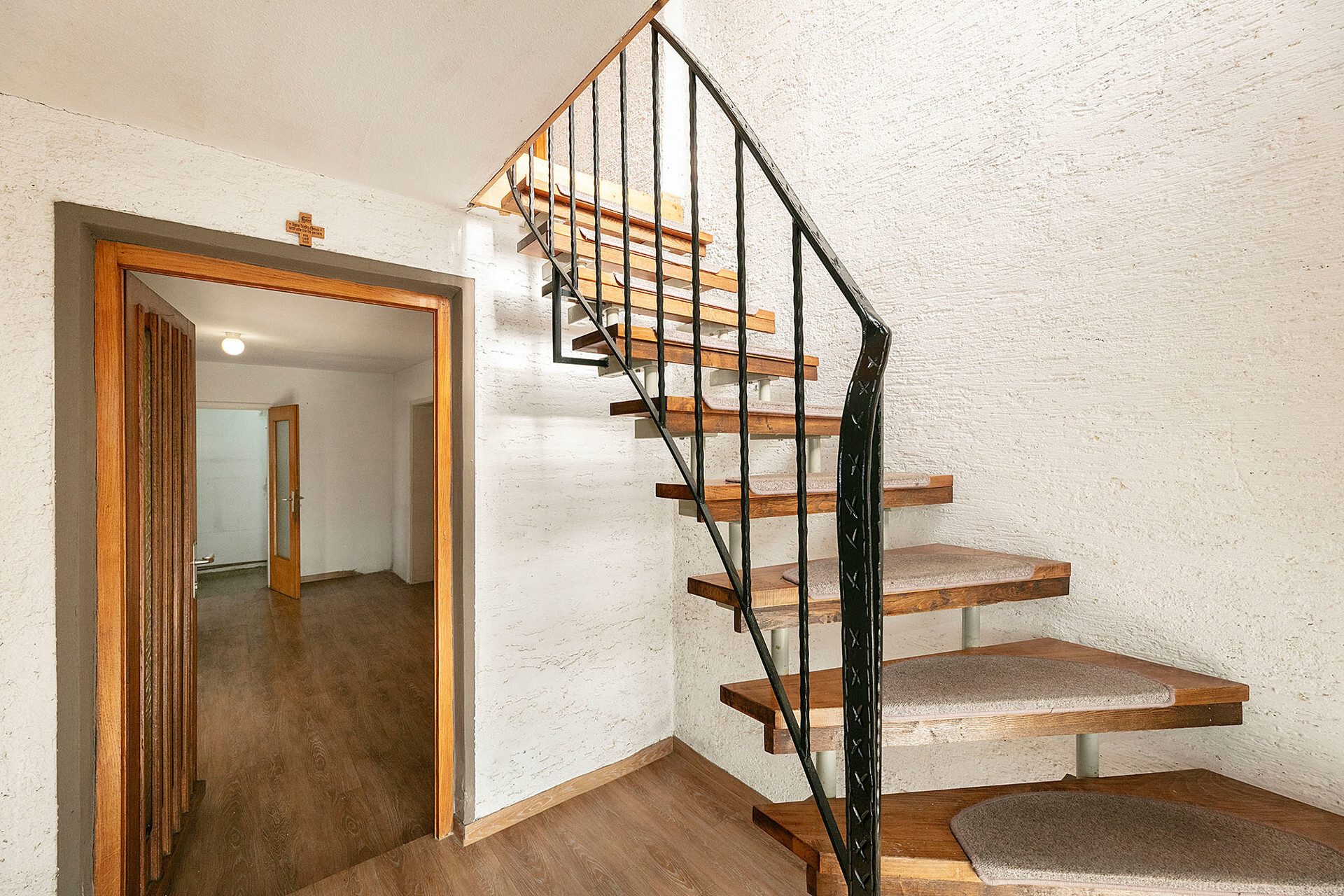 Immobilienangebot - Roggenburg - Alle - Reizendes Bauernhaus mit Scheune, Hof und zwei separaten Wohneinheiten