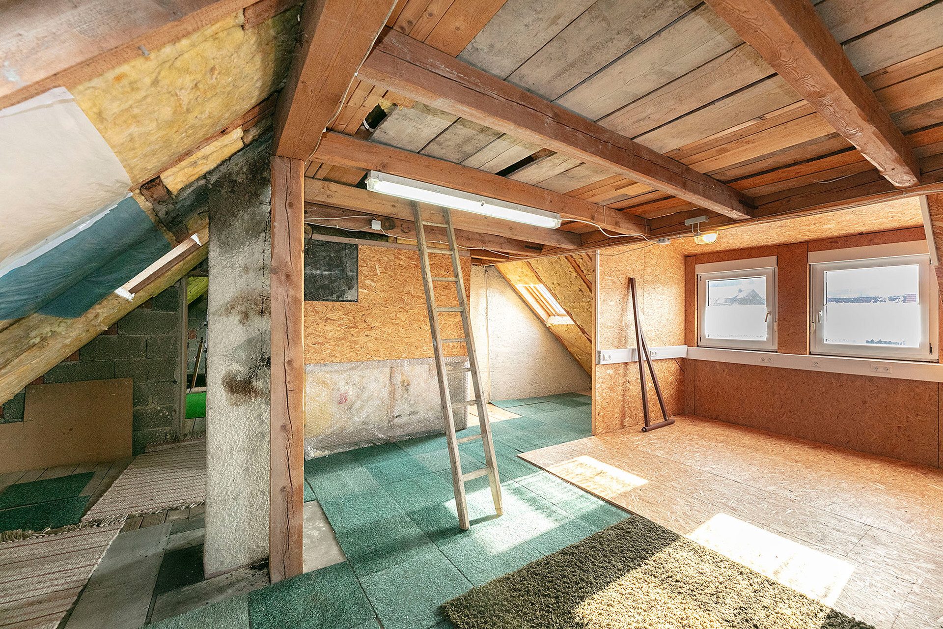 Immobilienangebot - Roggenburg - Alle - Reizendes Bauernhaus mit Scheune, Hof und zwei separaten Wohneinheiten