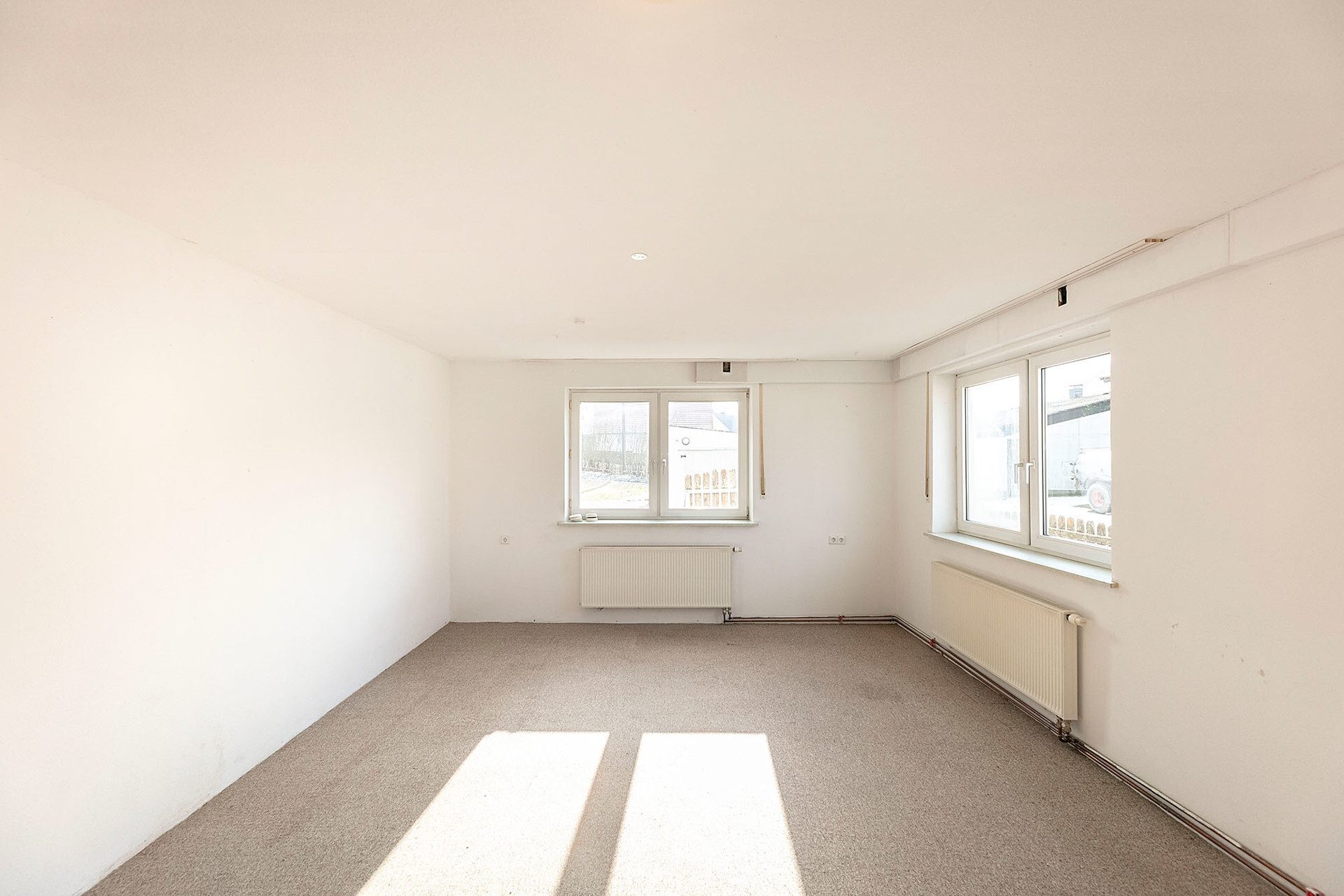 Immobilienangebot - Roggenburg - Alle - Reizendes Bauernhaus mit Scheune, Hof und zwei separaten Wohneinheiten