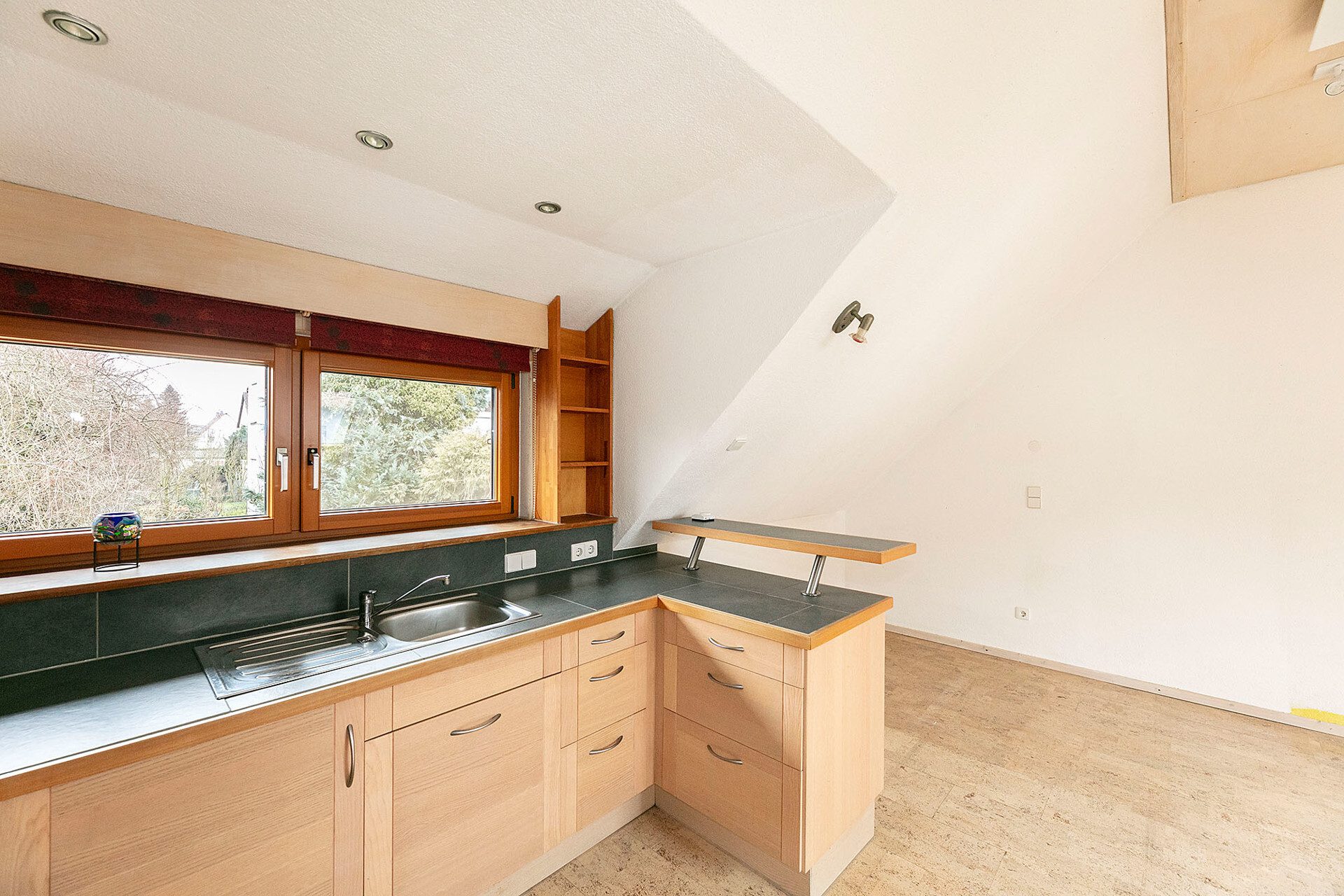 Immobilienangebot - Neu-Ulm - Alle - Reizendes Einfamilienhaus mit Garten, 
tollem Nebengebäude und Werkstatt