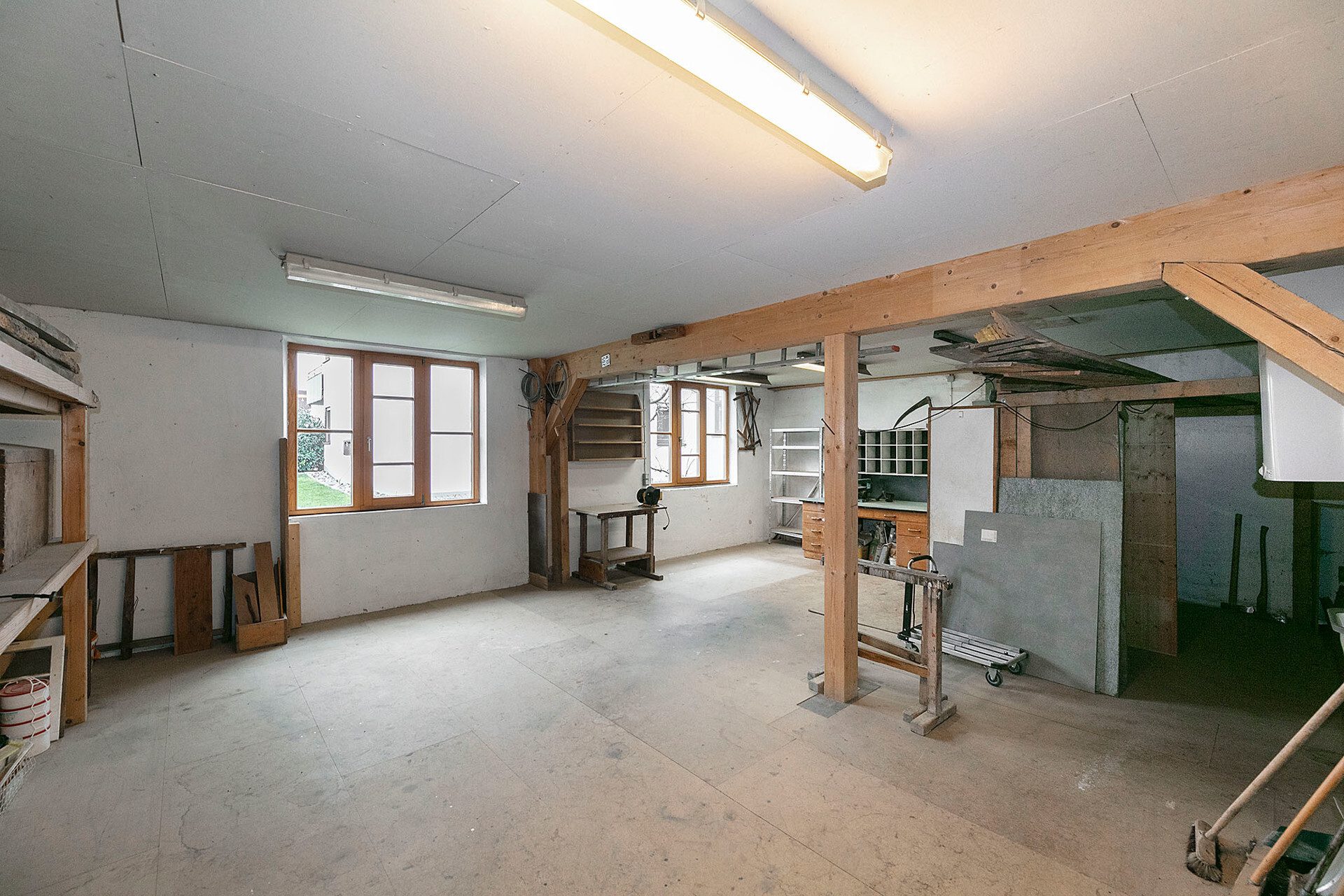 Immobilienangebot - Neu-Ulm - Alle - Reizendes Einfamilienhaus mit Garten, 
tollem Nebengebäude und Werkstatt