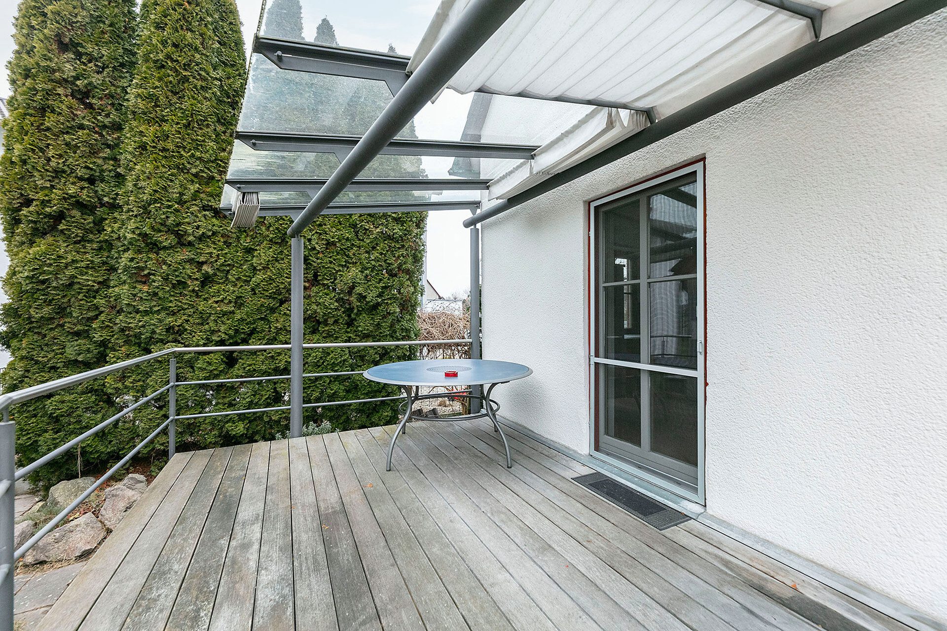 Immobilienangebot - Neu-Ulm - Alle - Reizendes Einfamilienhaus mit Garten, 
tollem Nebengebäude und Werkstatt