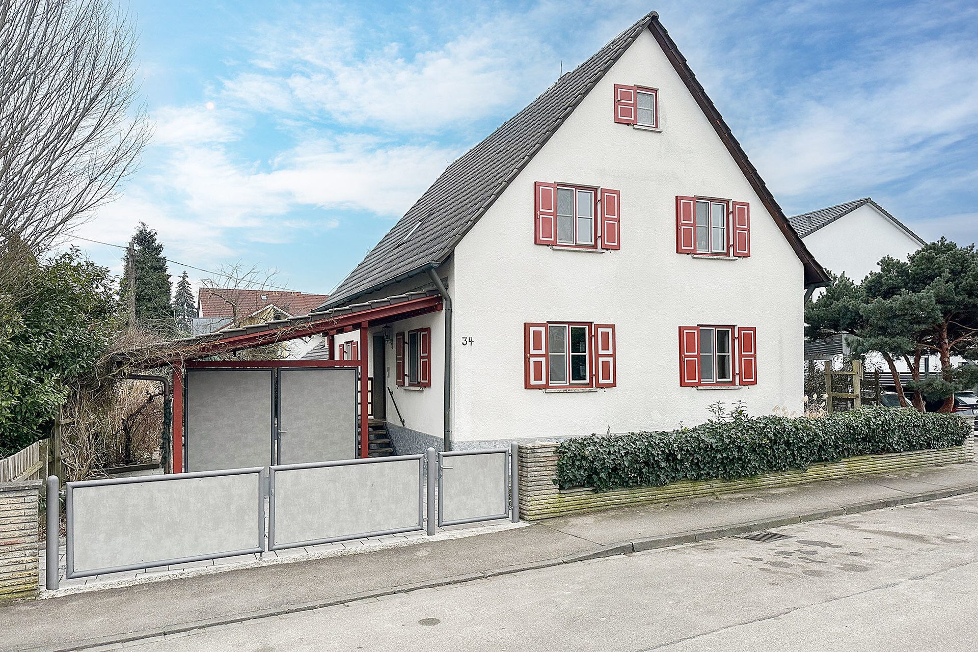 Immobilienangebot - Neu-Ulm - Alle - Reizendes Einfamilienhaus mit Garten, 
tollem Nebengebäude und Werkstatt