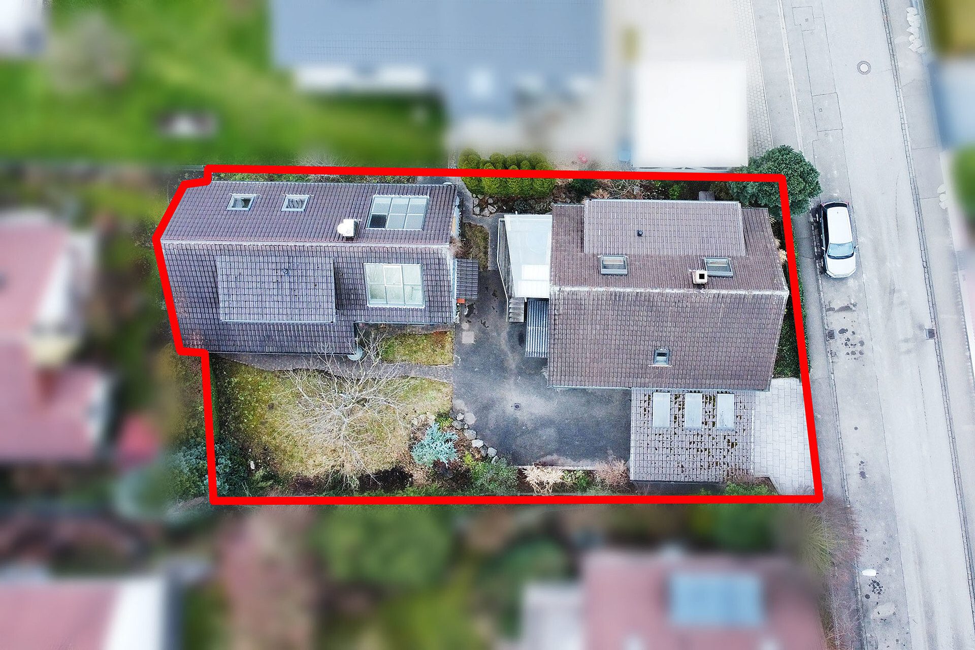 Immobilienangebot - Neu-Ulm - Alle - Reizendes Einfamilienhaus mit Garten, 
tollem Nebengebäude und Werkstatt