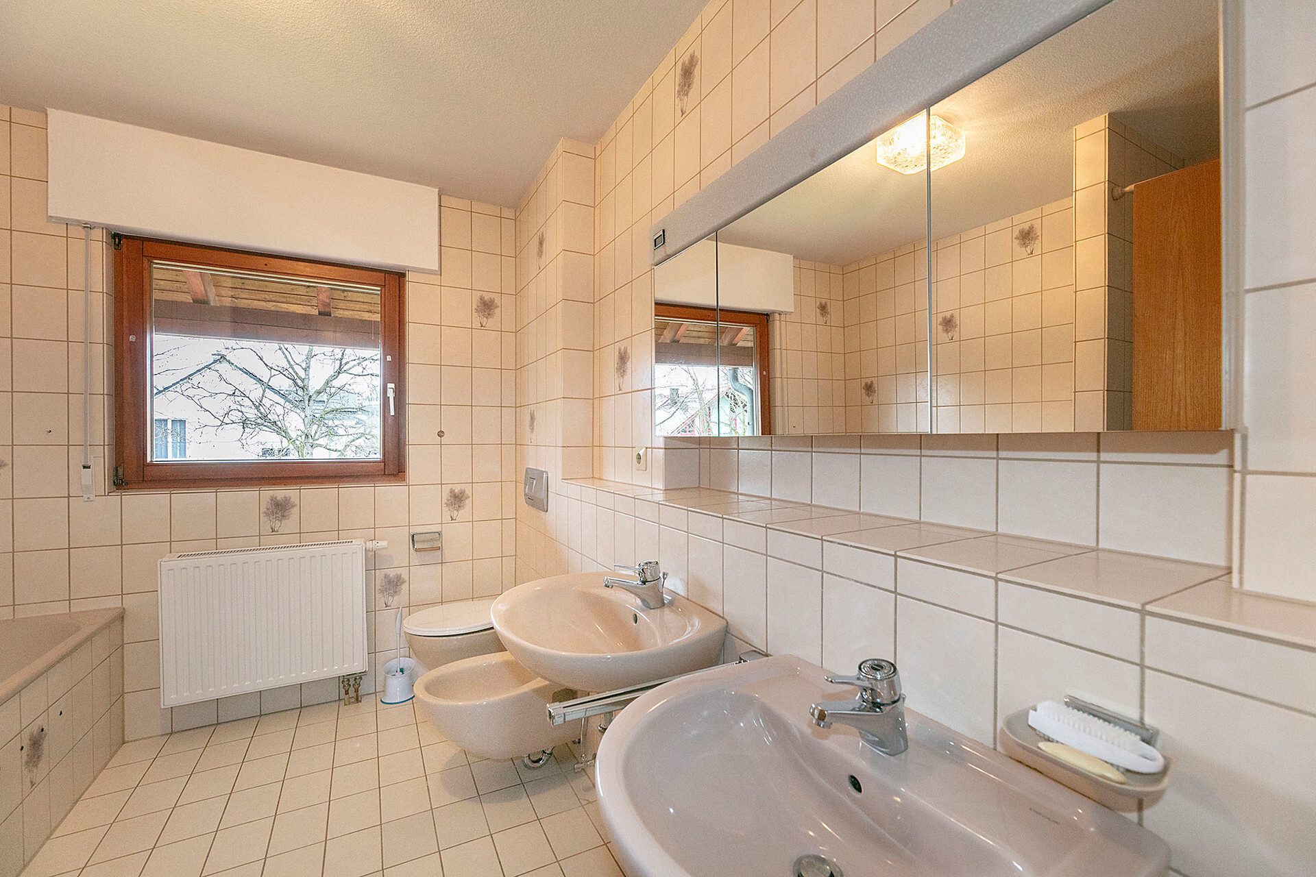 Immobilienangebot - Illertissen - Alle - Schönes Wohnen im Zentrum – 
Ruhige Privatstraße inbegriffen!