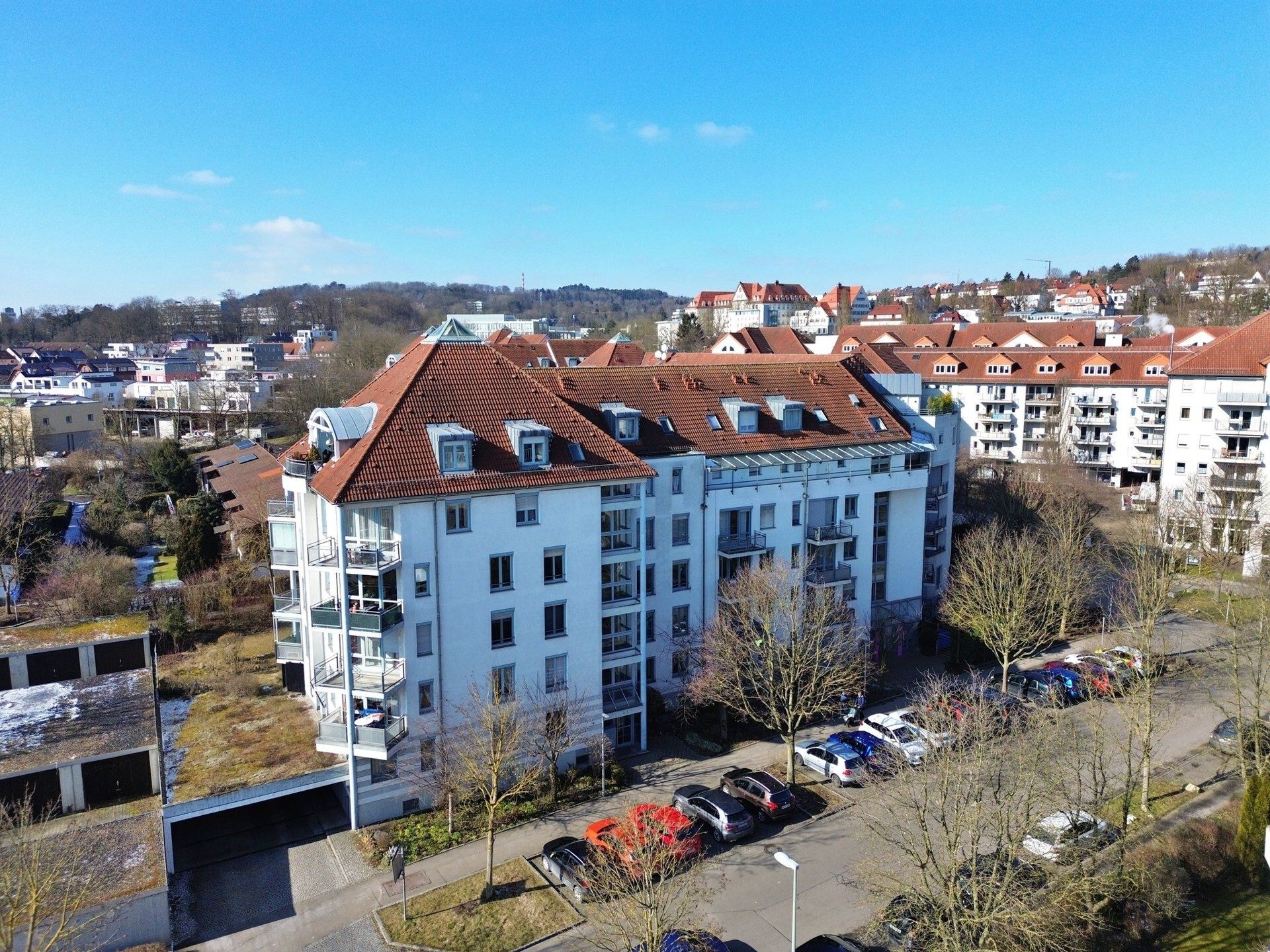 Immobilienangebot - Ulm - Alle - wunderbare Maisonette-Wohnung mit 
2 TG-Stellplätzen in der Ulmer Oststadt